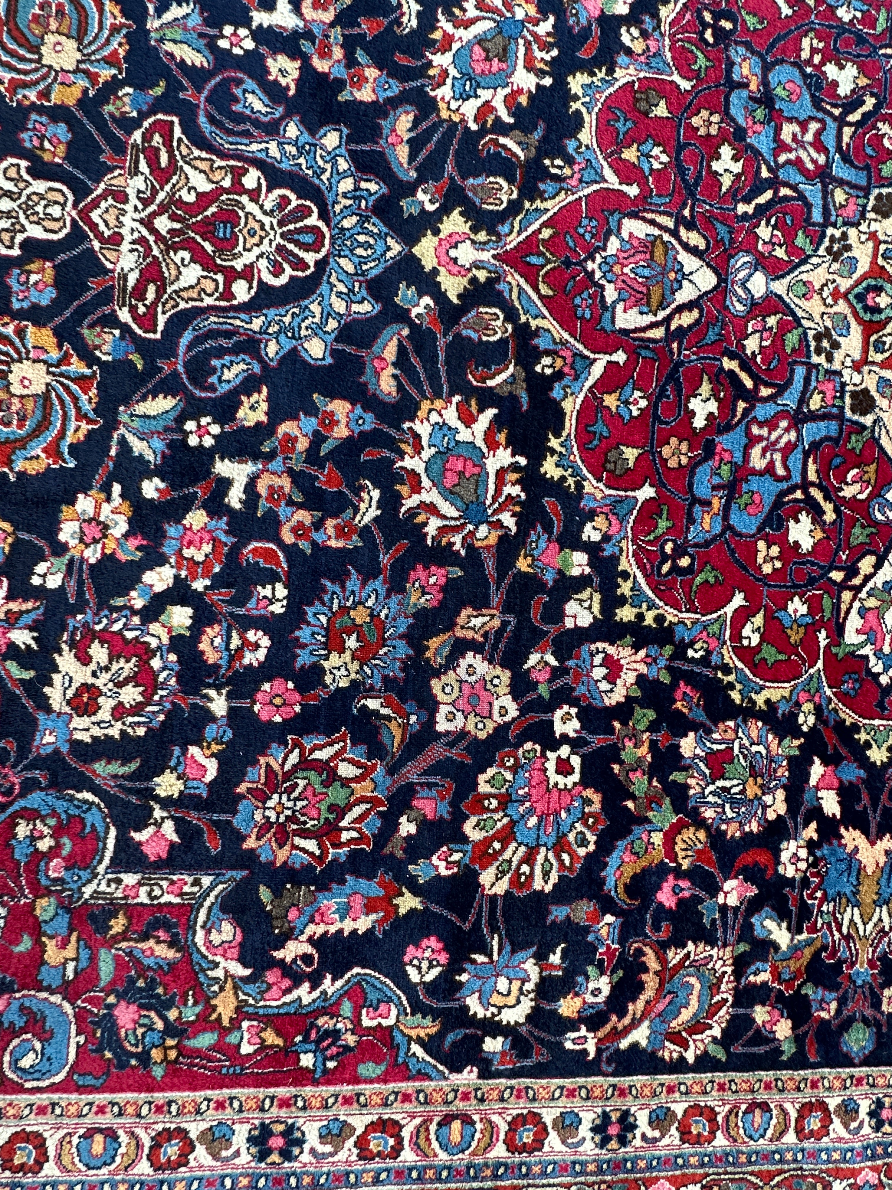 Persian Mashhad Hand Knotted Wool Area Rug 9’9” x 13’3”