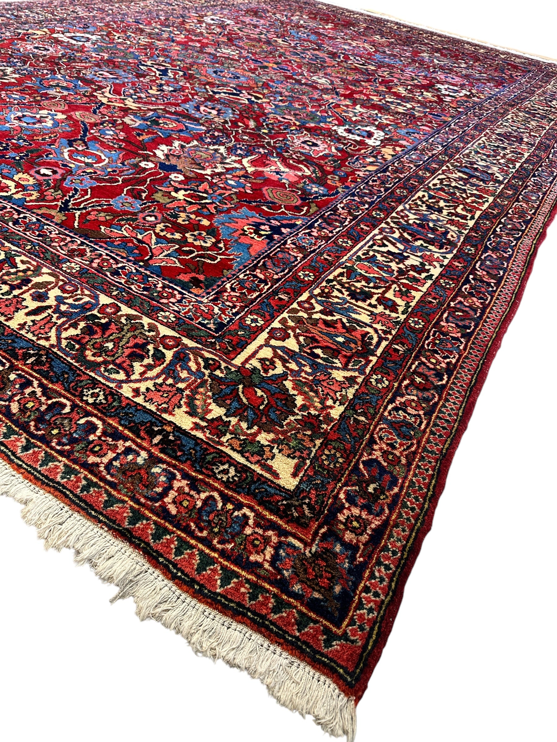 Antique Persian Bakhtiari Rug – Timeless Masterpiece 8'6" x 13'2"