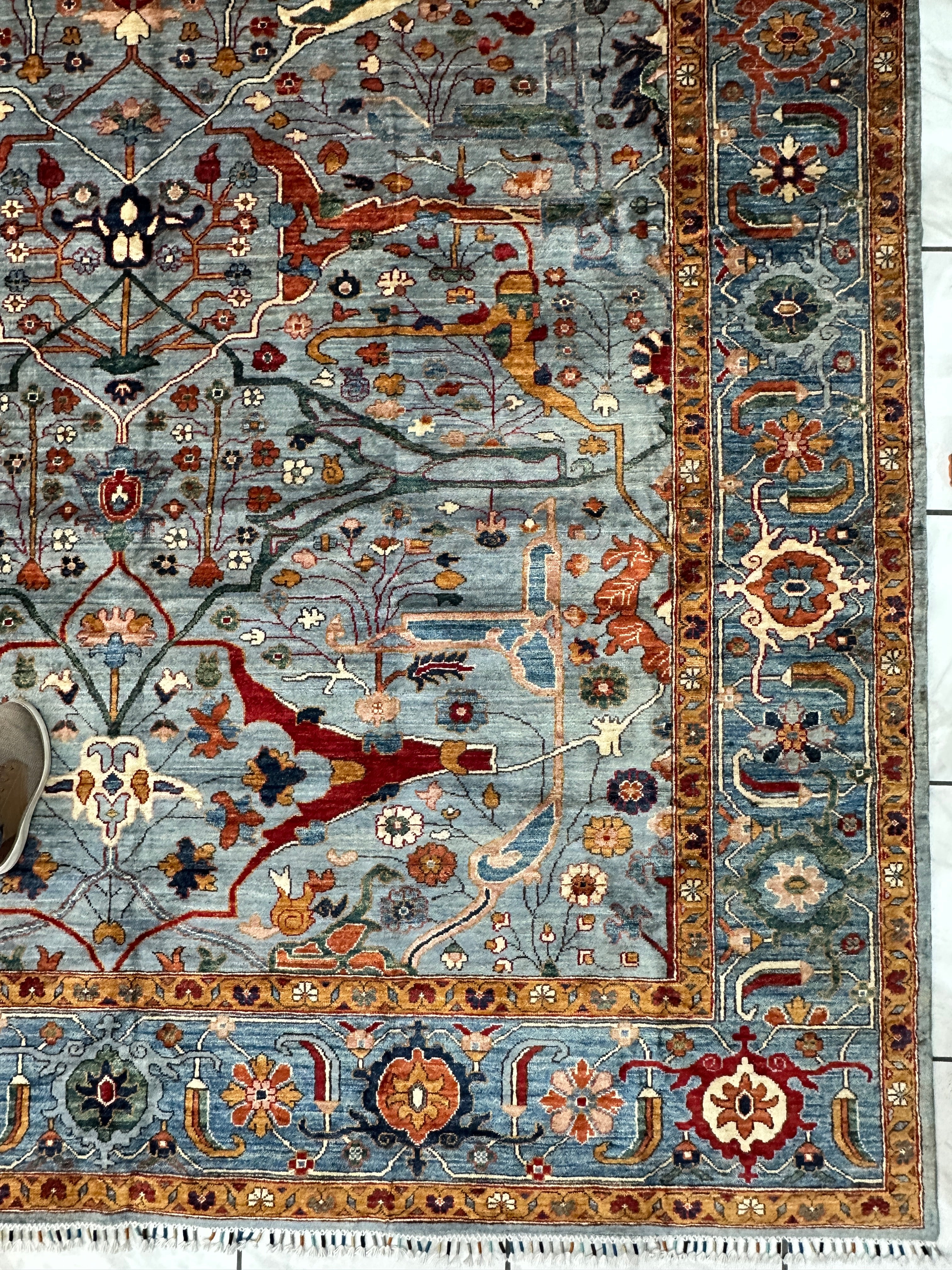 Hand-Knotted Trasitional Serapi Ghazni Wool Rug – 9’1” x 12’ – Intricate Floral Design