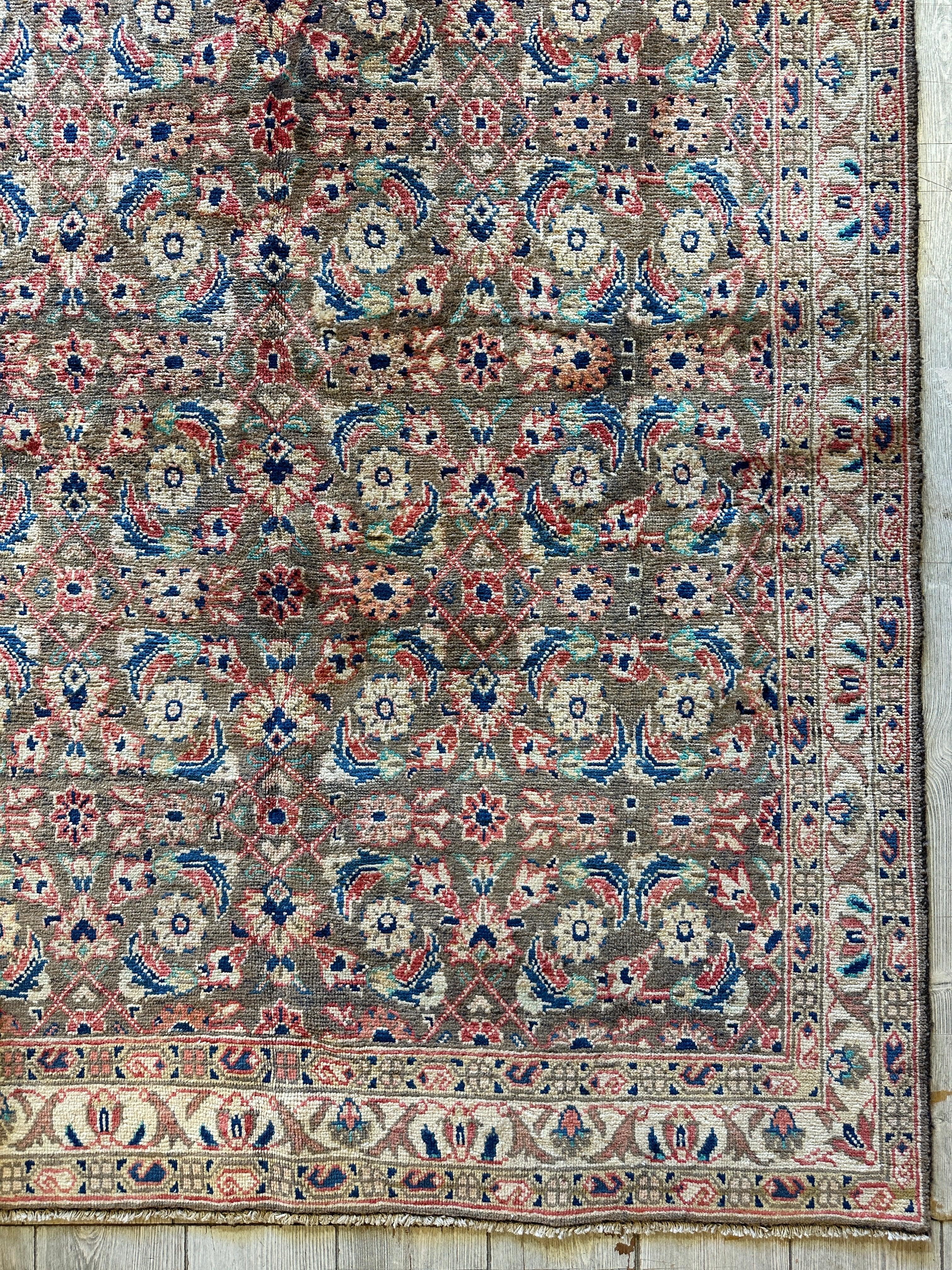 Vintage Hand-knotted Persian Bakhtiari Rug Circa 19240’s Wool 6’8” x 9’9”