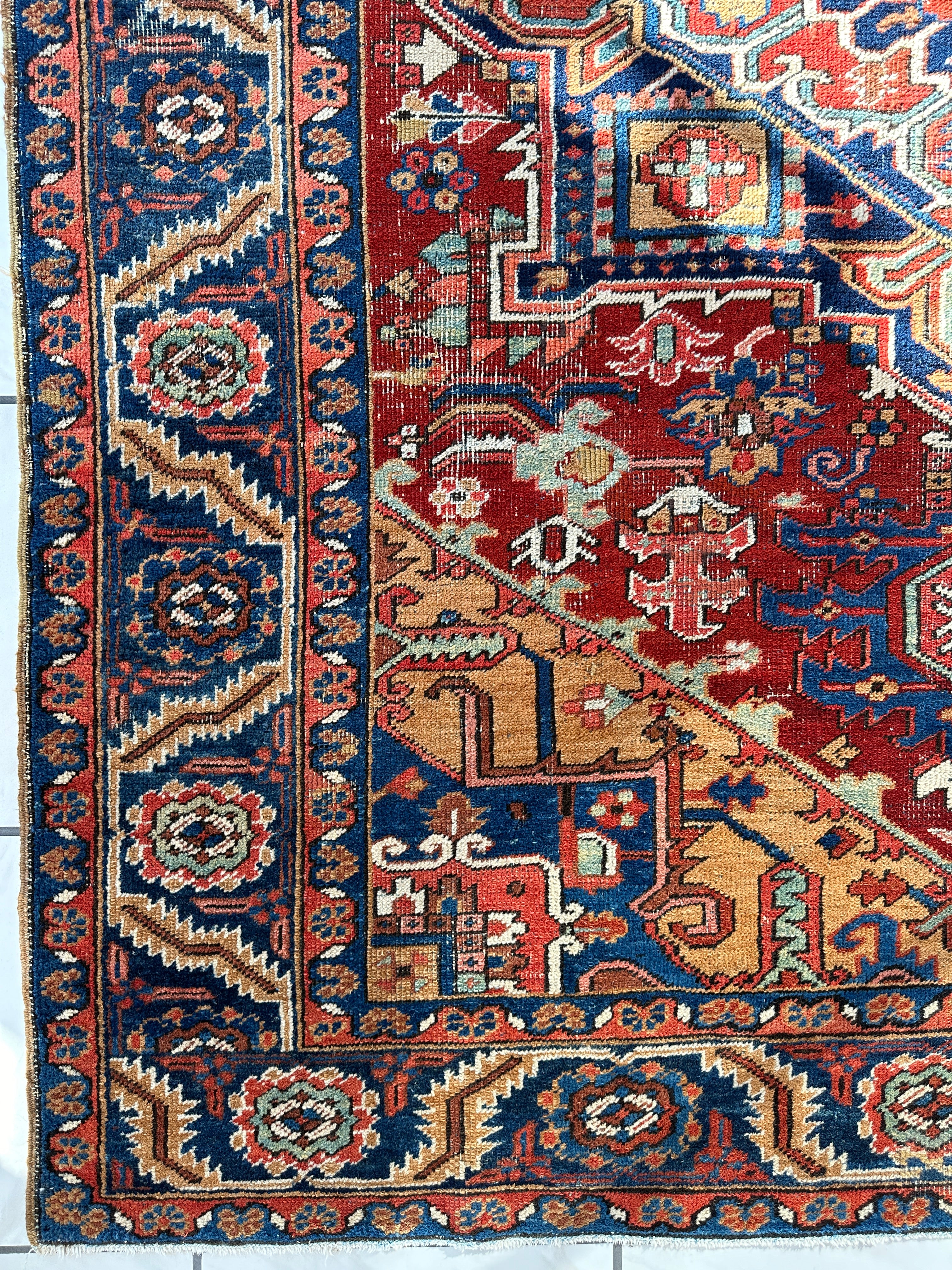 Antique Persian Herize Area Rug 6’10” x 9’1”