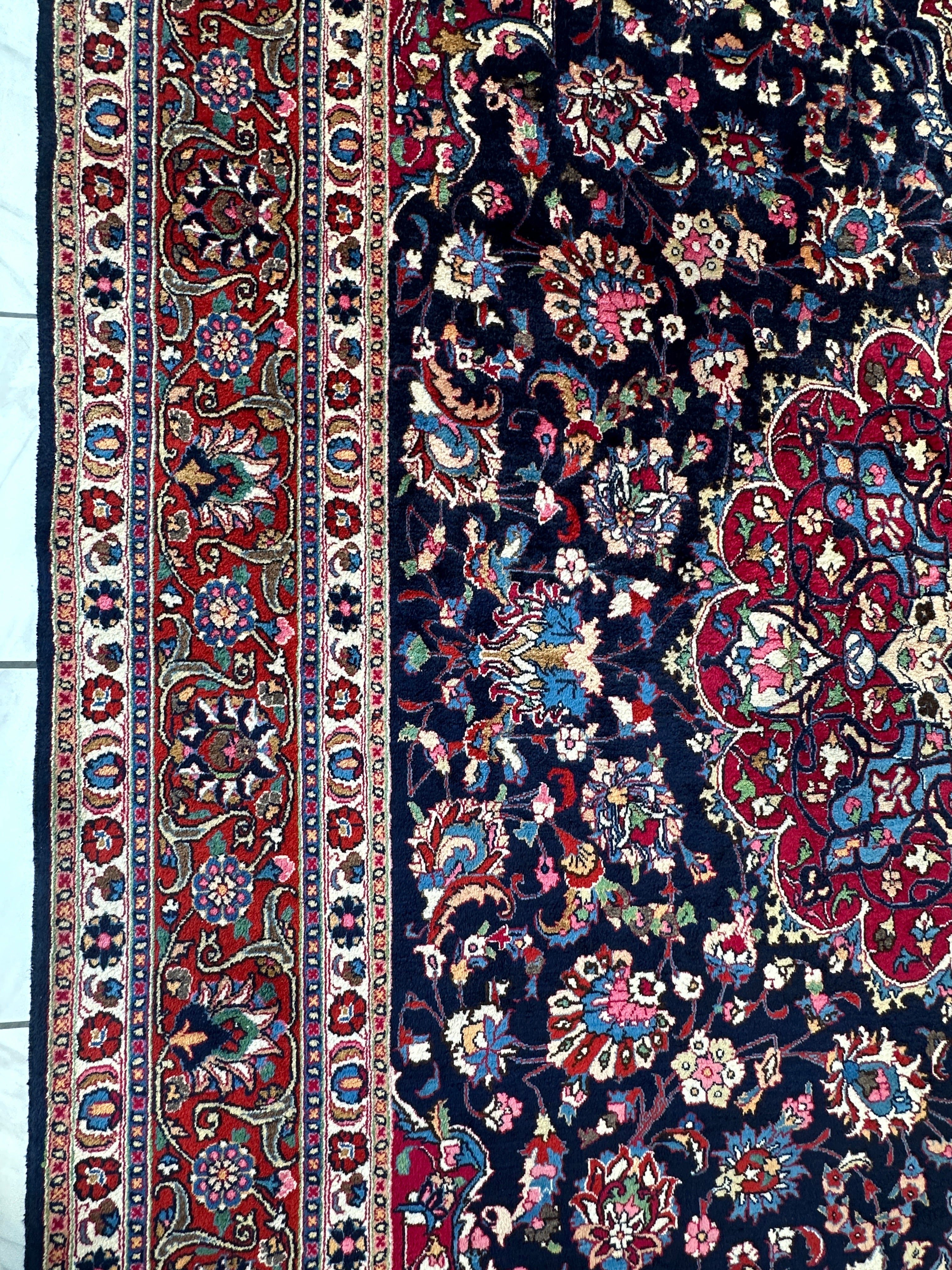 Persian Mashhad Hand Knotted Wool Area Rug 9’9” x 13’3”