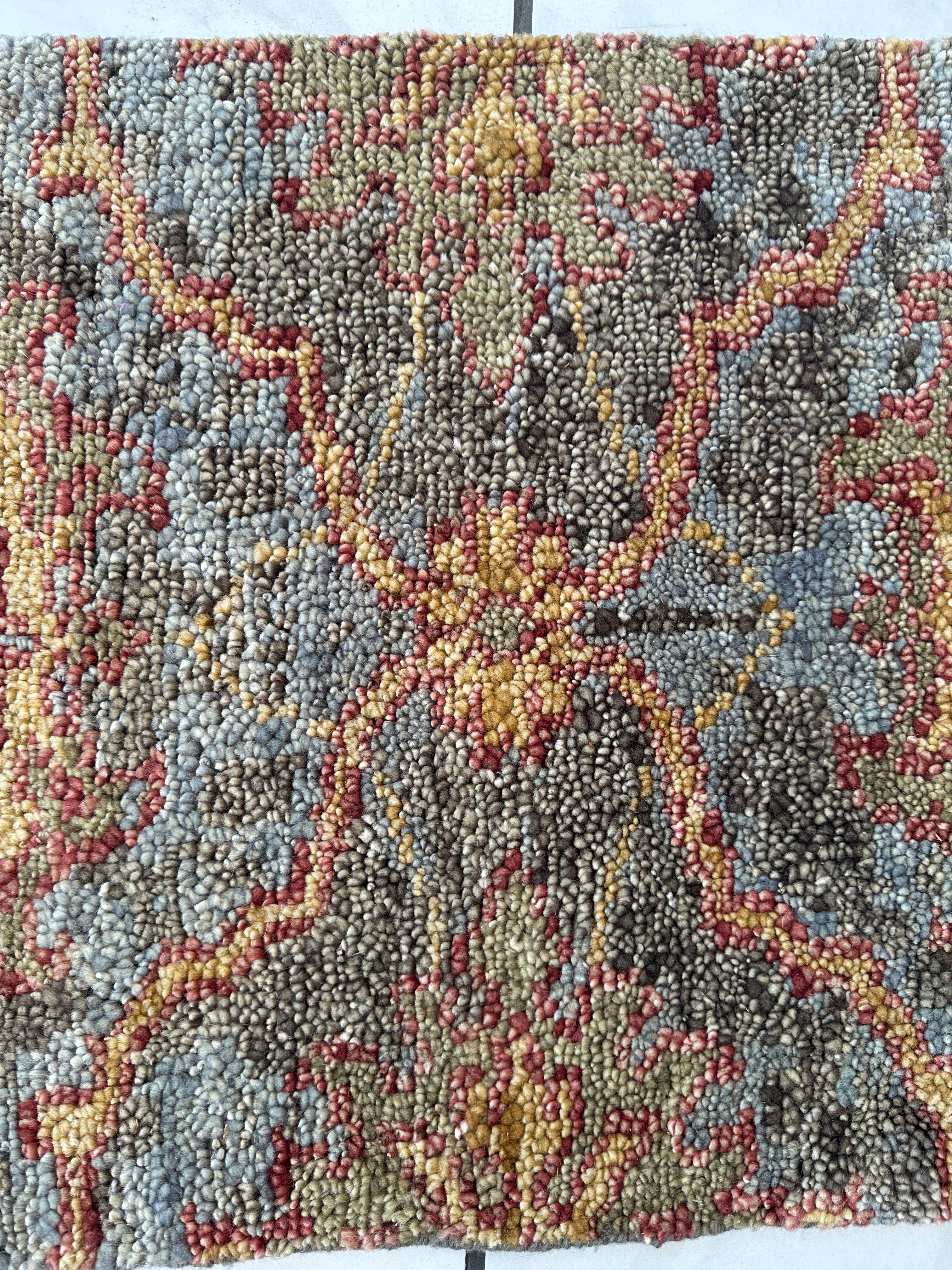 Small Hand-knotted 2’ x 3’ Rug