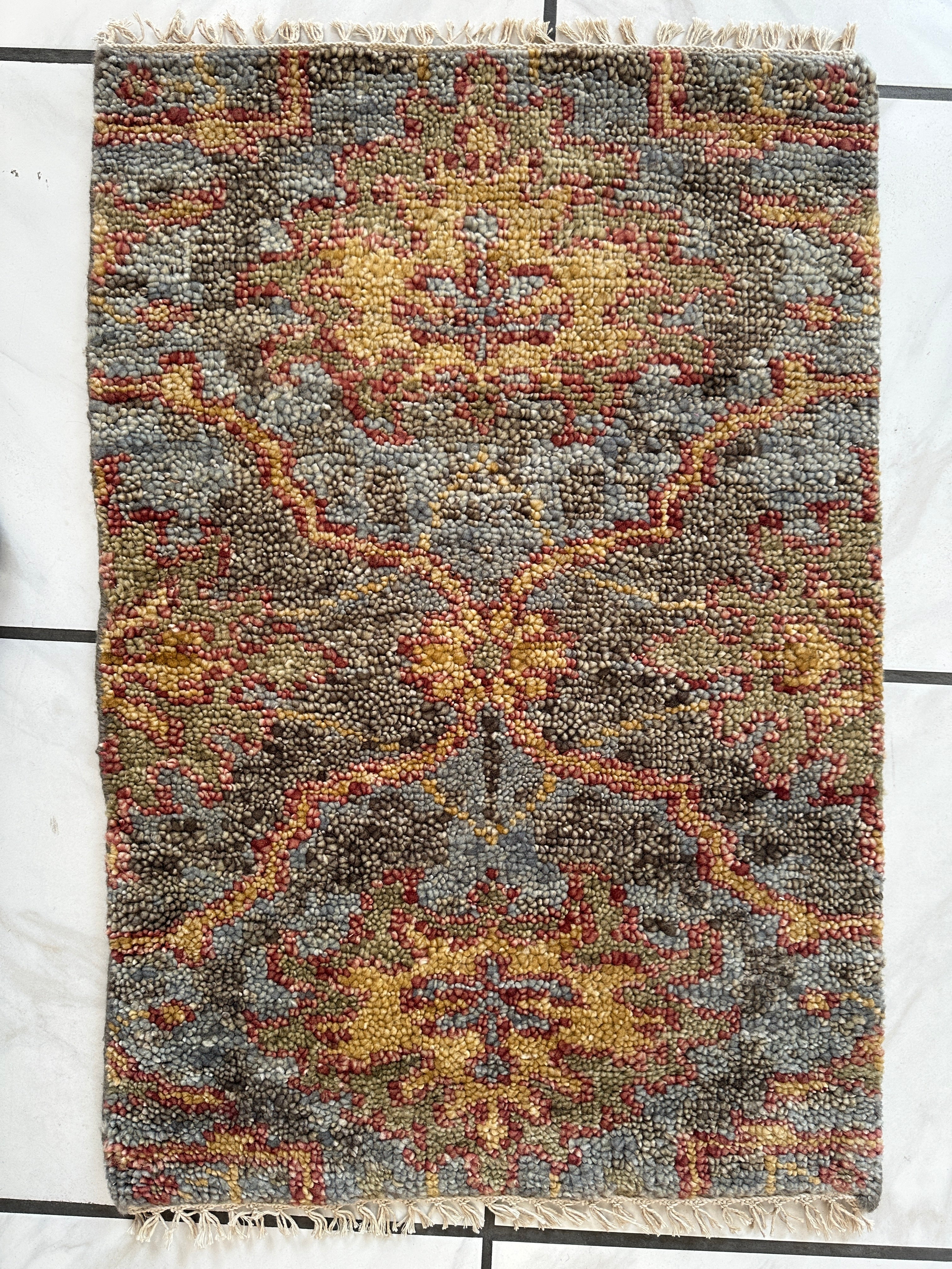 Small Hand-knotted 3’ x 5’ Rug