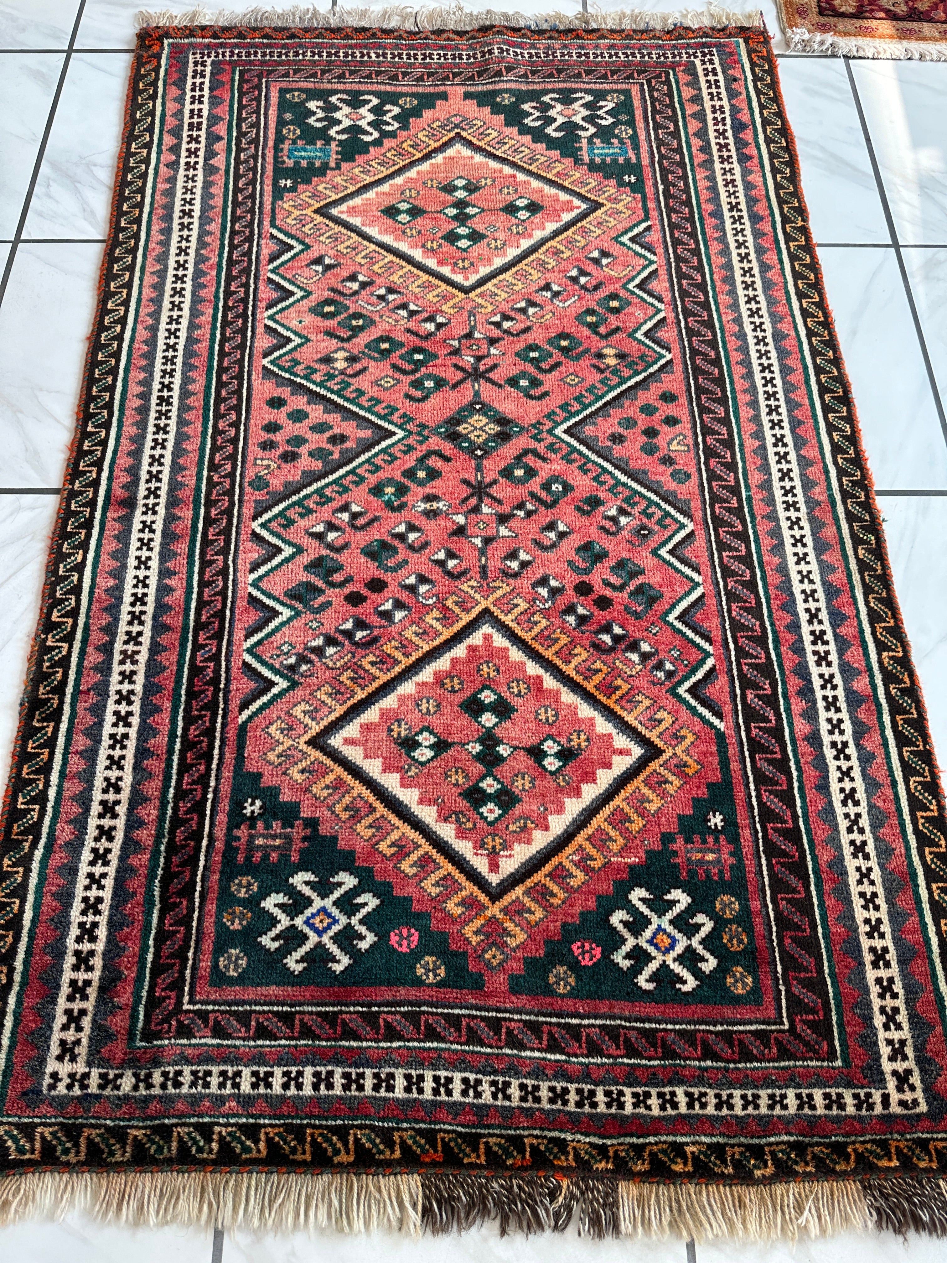 Vintage Hand-knotted Persian Qashqai Rug 3’7” x 5’10”