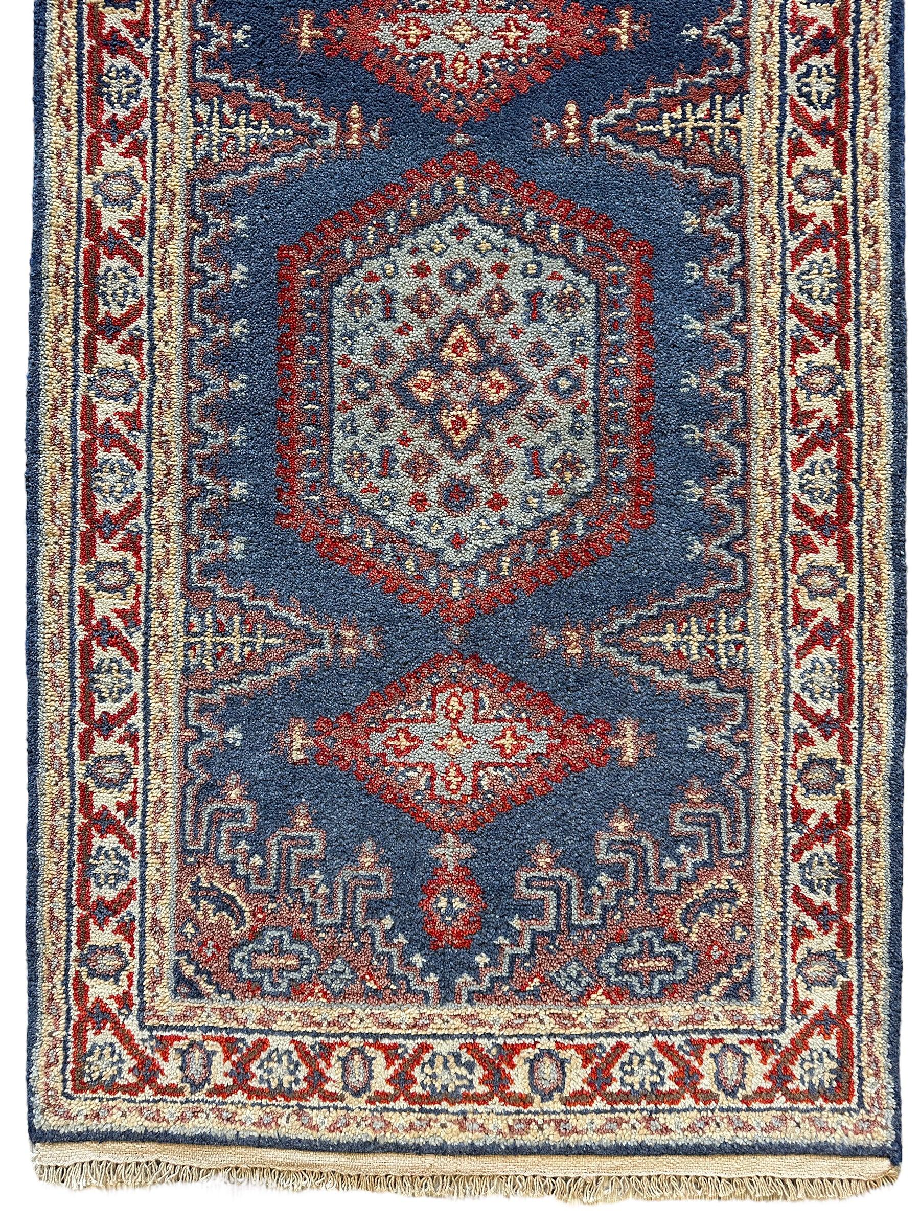 Fine Hand-Knotted Indu-Oushak Rug 3’ x 5’