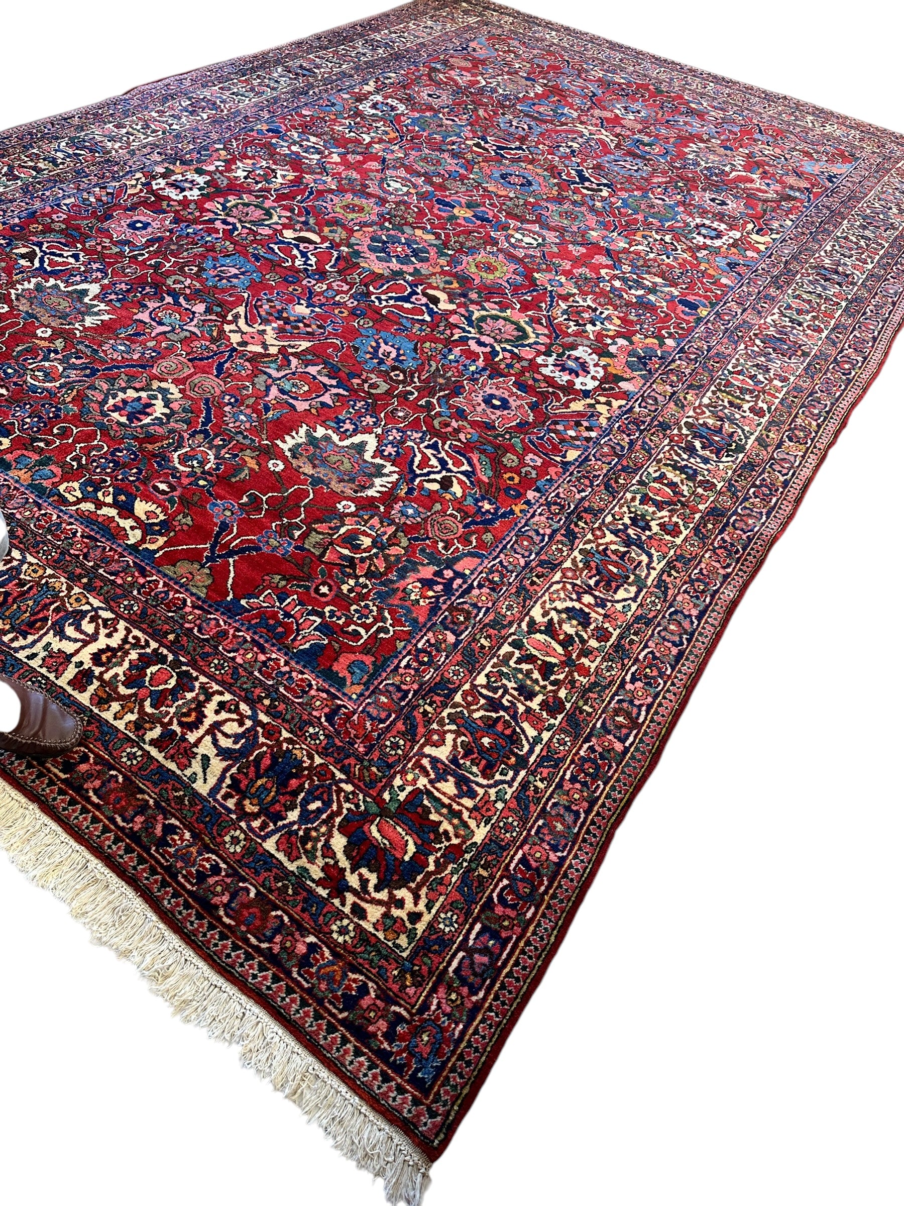 Antique Persian Bakhtiari Rug – Timeless Masterpiece 8'6" x 13'2"