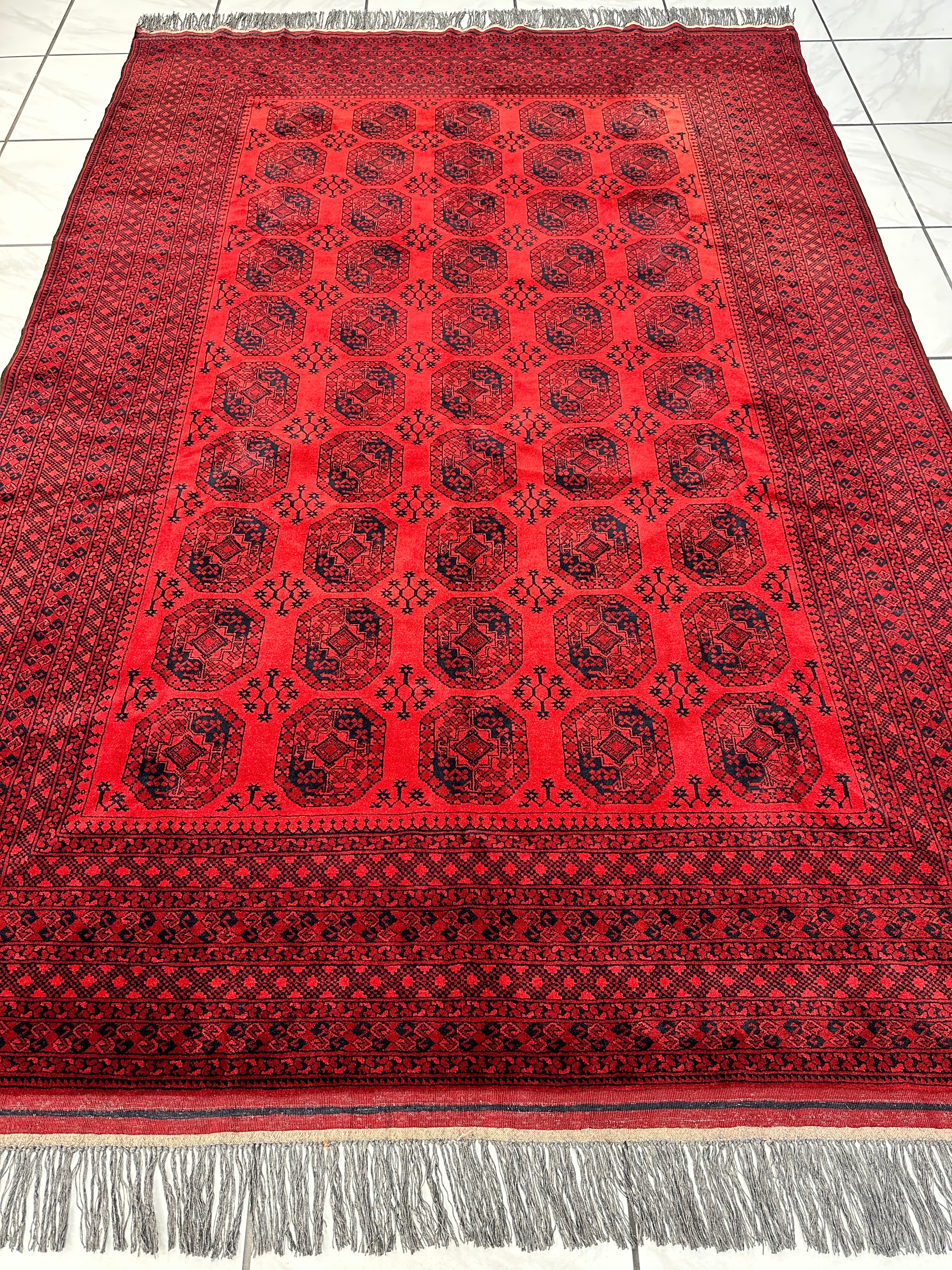 Hand-Knotted Turkoman Ersari Wool Rug – 6’7” x 9’6” – Rich Red Tones, Geometric Design