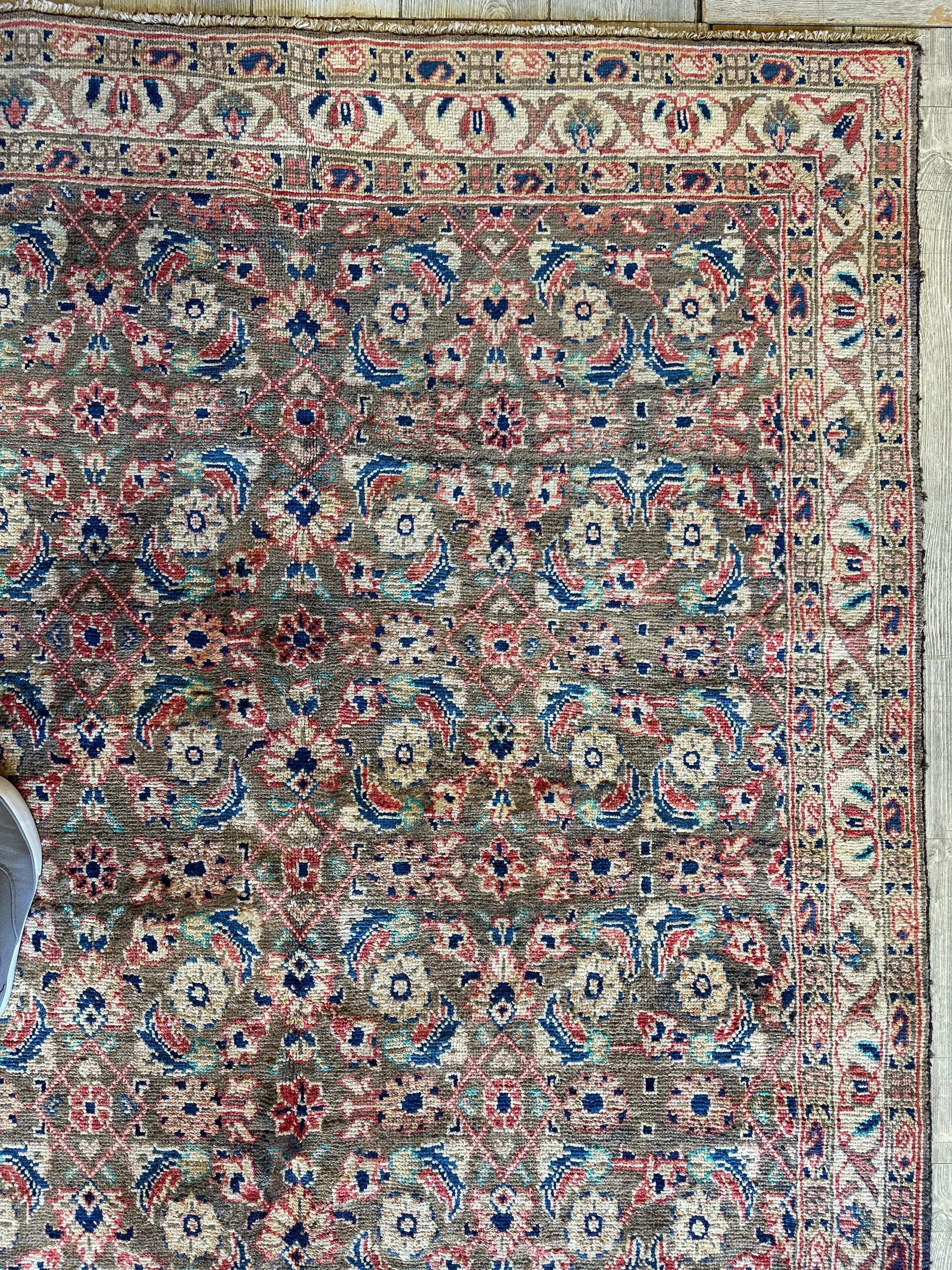 Vintage Hand-knotted Persian Bakhtiari Rug Circa 19240’s Wool 6’8” x 9’9”