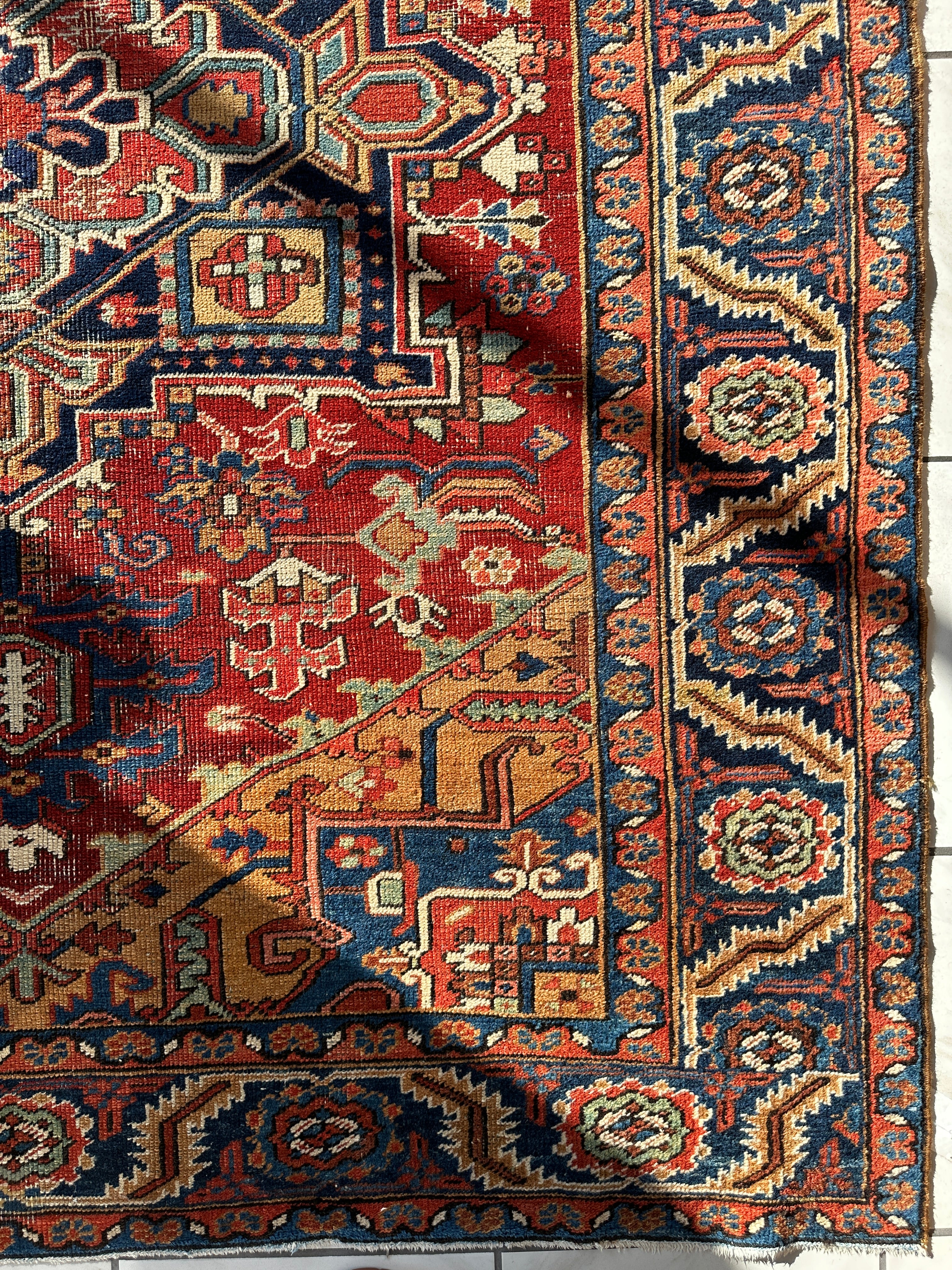 Antique Persian Herize Area Rug 6’10” x 9’1”