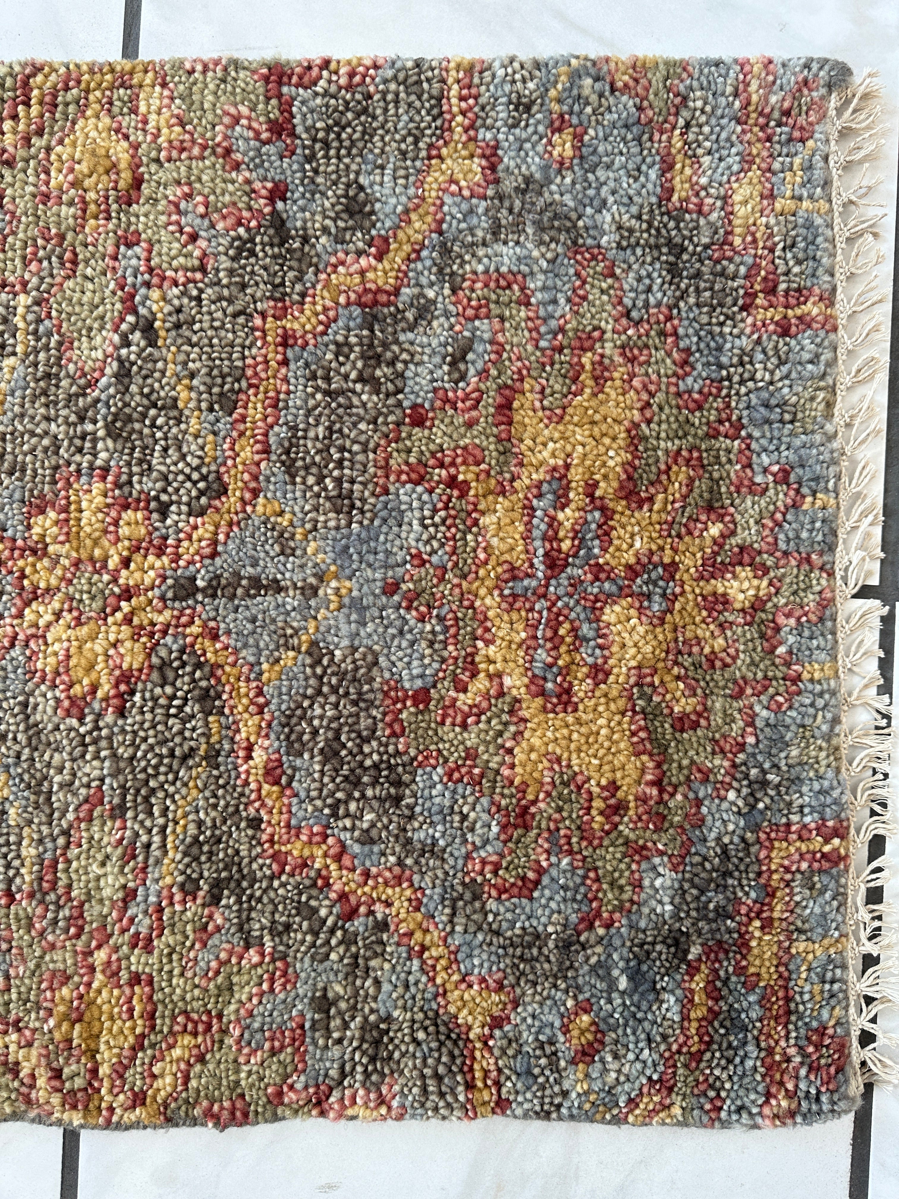 Small Hand-knotted 3’ x 5’ Rug