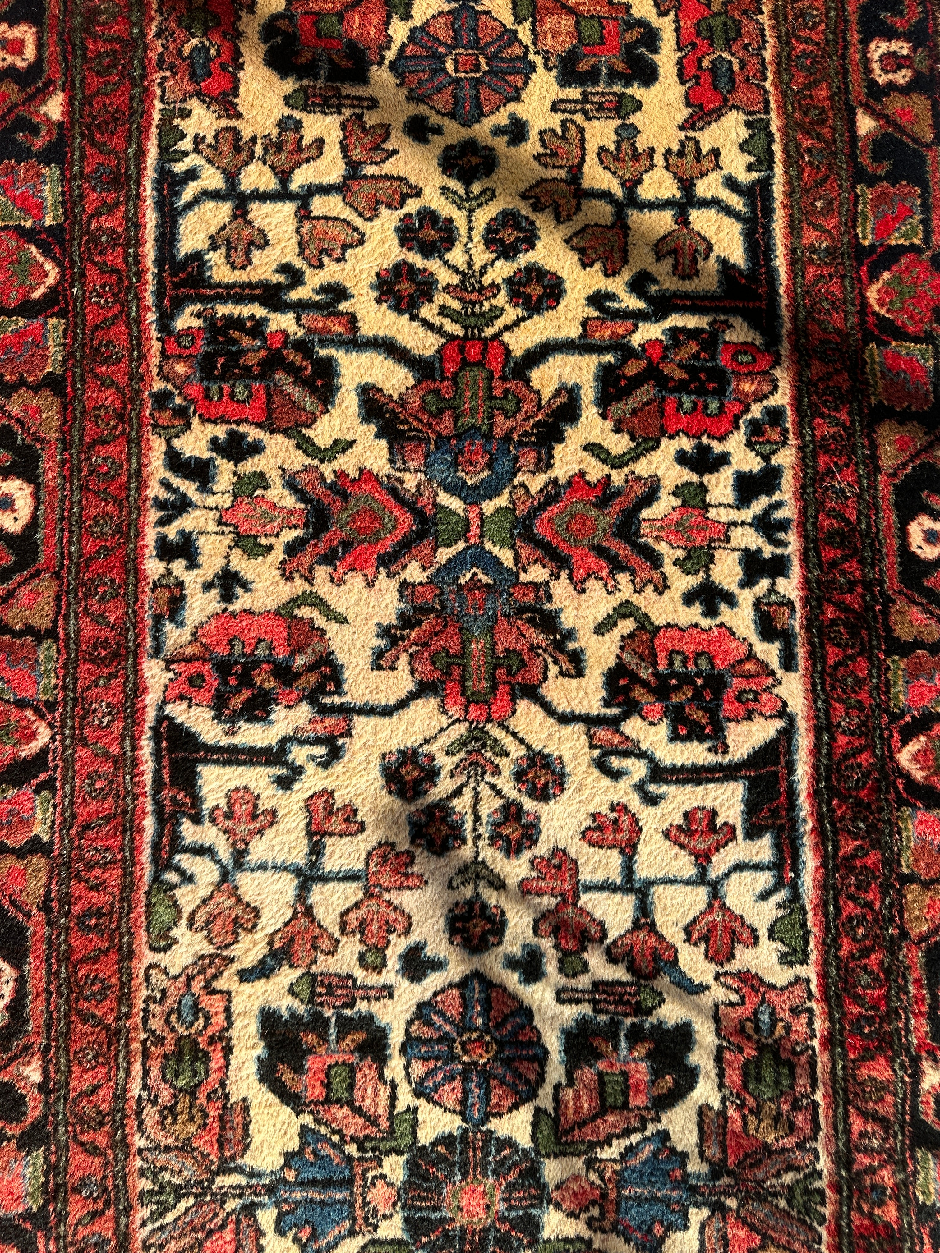 Hand-knotted Persian Hamadan wool Rug 3’9” x 6’10”