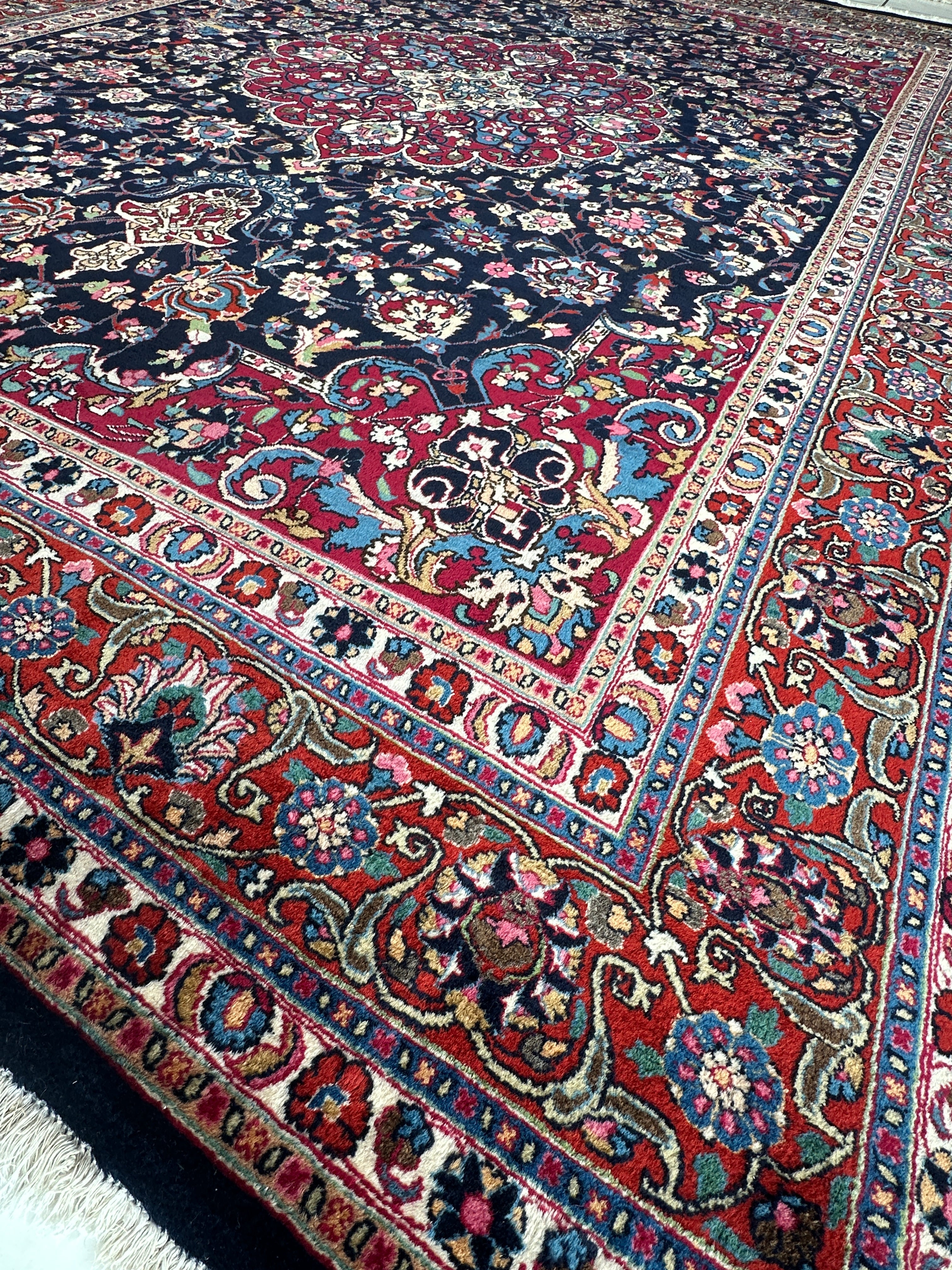 Persian Mashhad Hand Knotted Wool Area Rug 9’9” x 13’3”