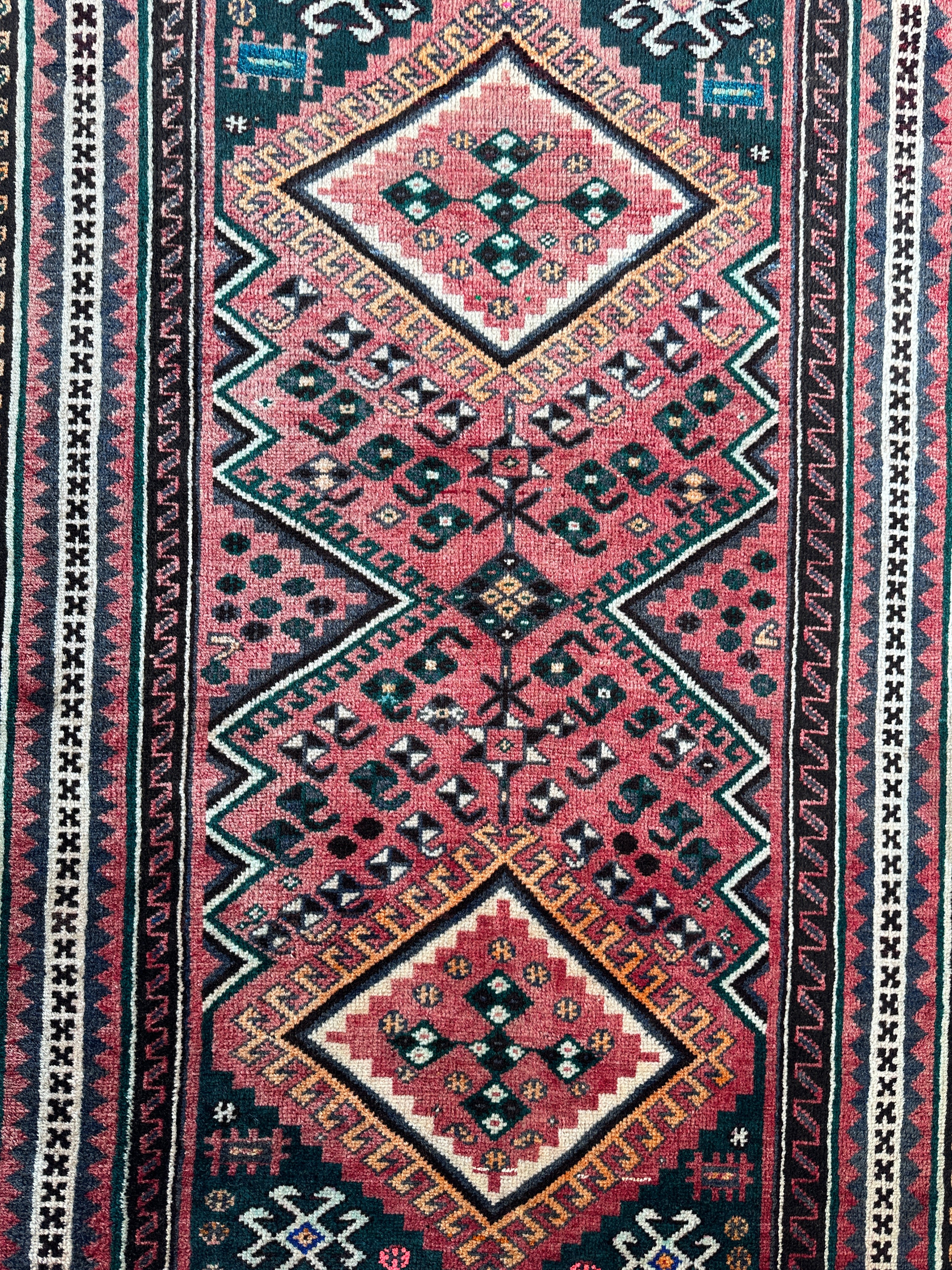 Vintage Hand-knotted Persian Qashqai Rug 3’7” x 5’10”