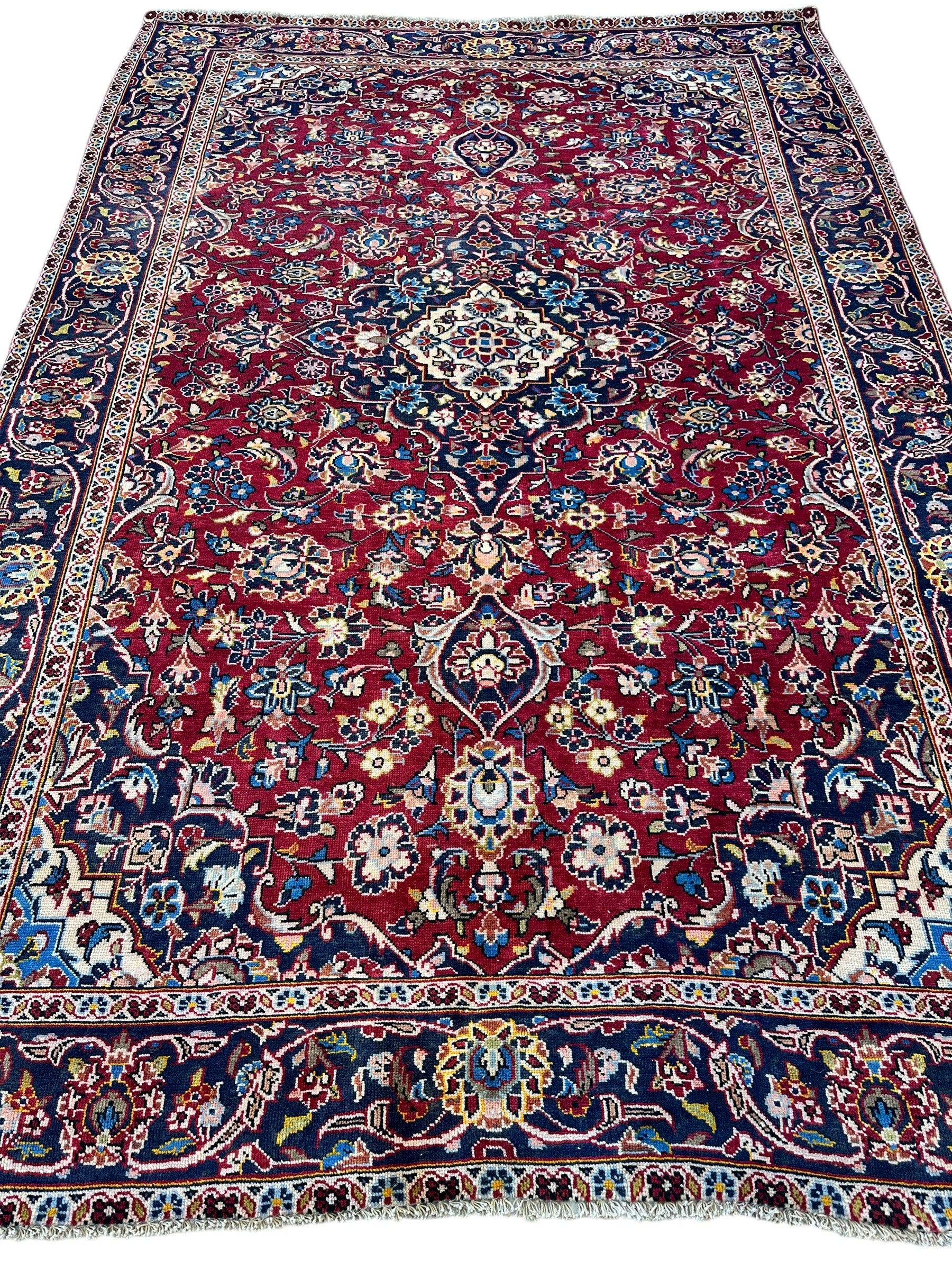 Vintage Hand-Knotted Persian Kashan Wool Rug – 1950s – 6'3" x 9'5"