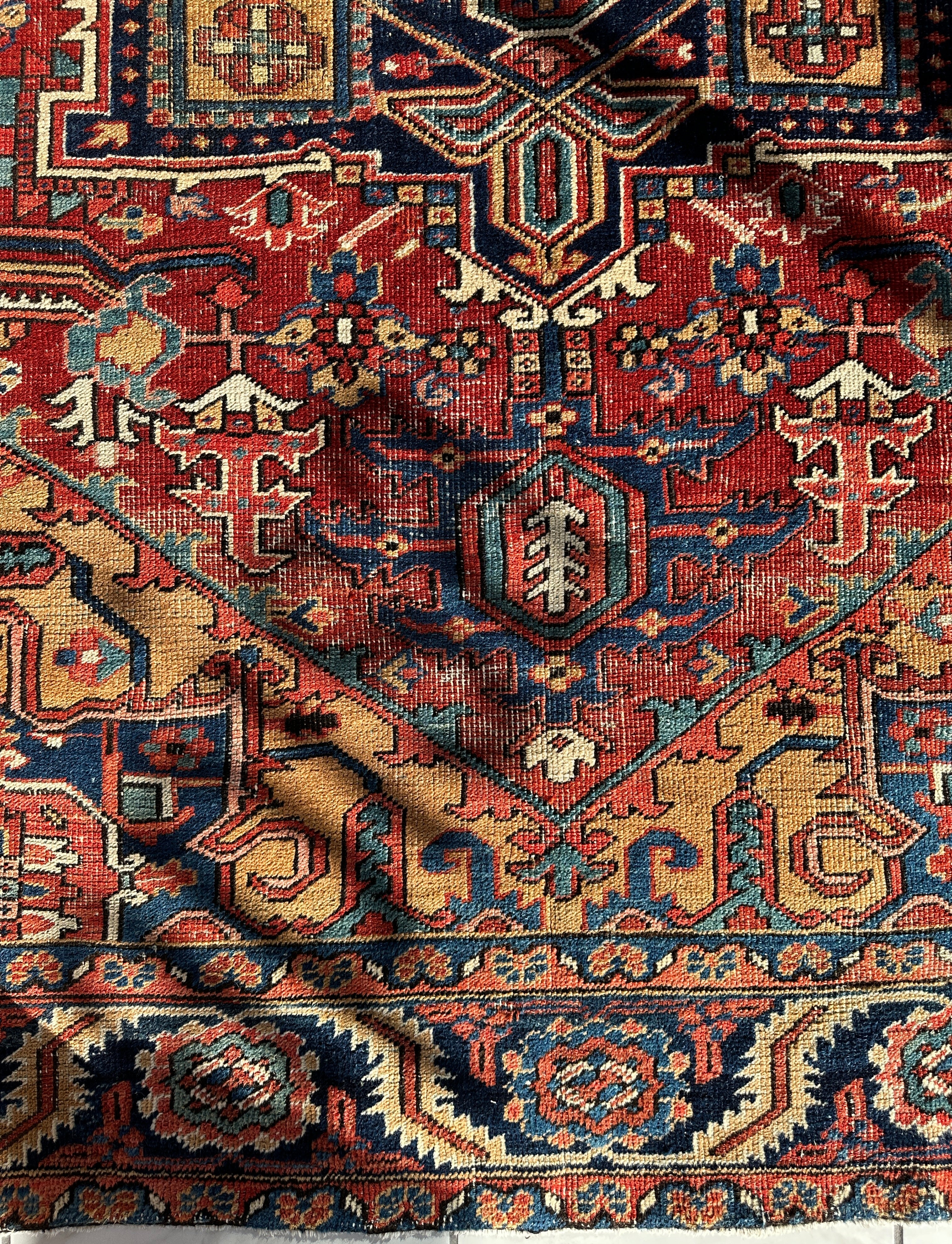 Antique Persian Herize Area Rug 6’10” x 9’1”