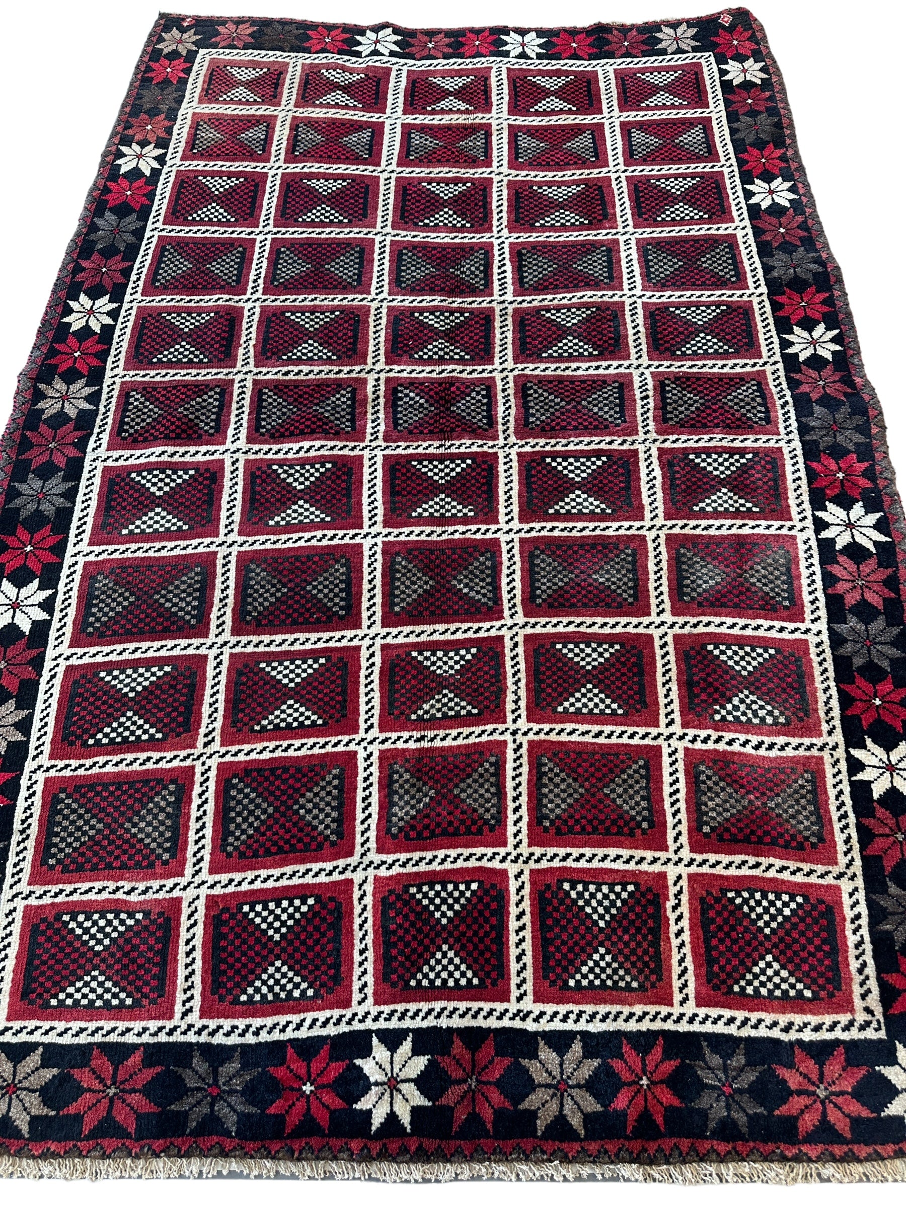 Hand-knotted Persian Tribal Khorramabad Wool Rug 4’3” x 6’10”