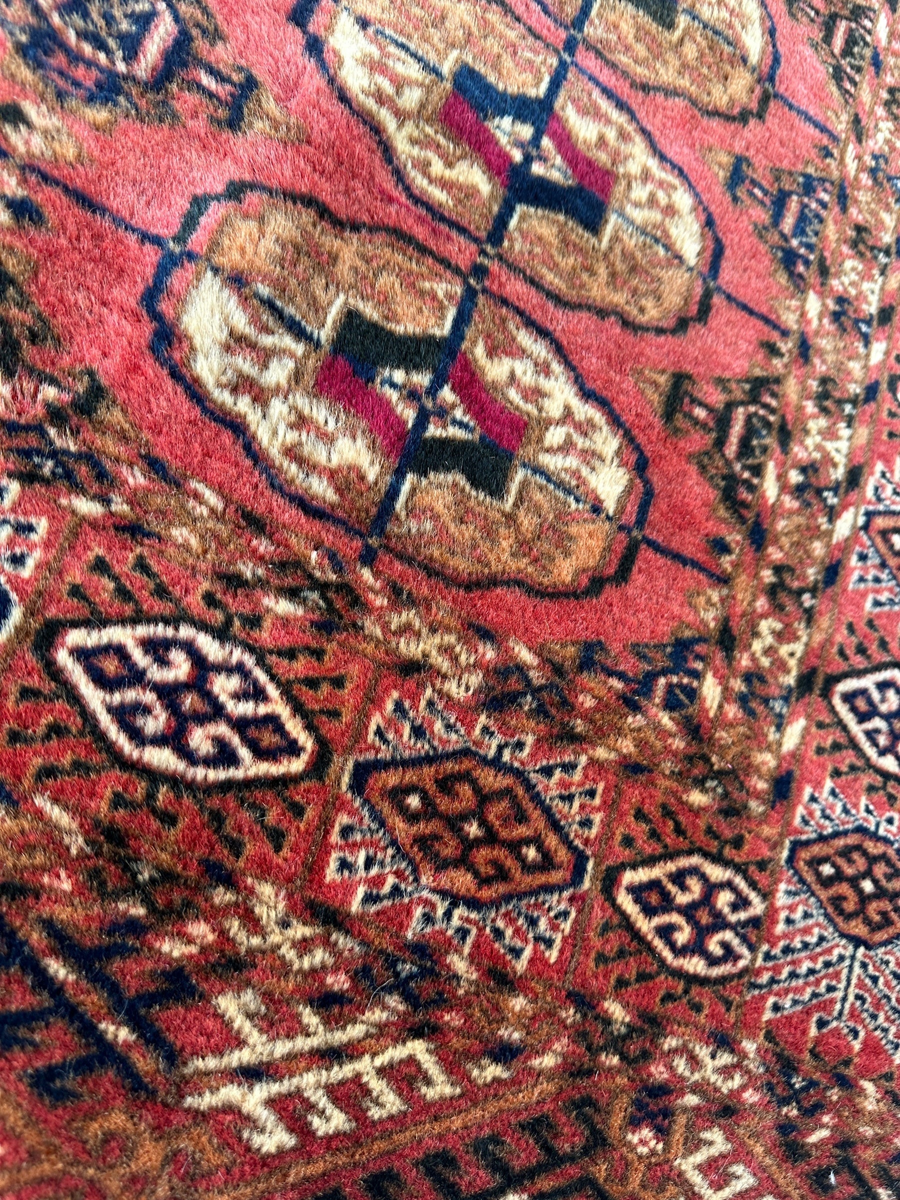 Vintage Tribal Turkoman Tekke Rug 3’4” x 4’