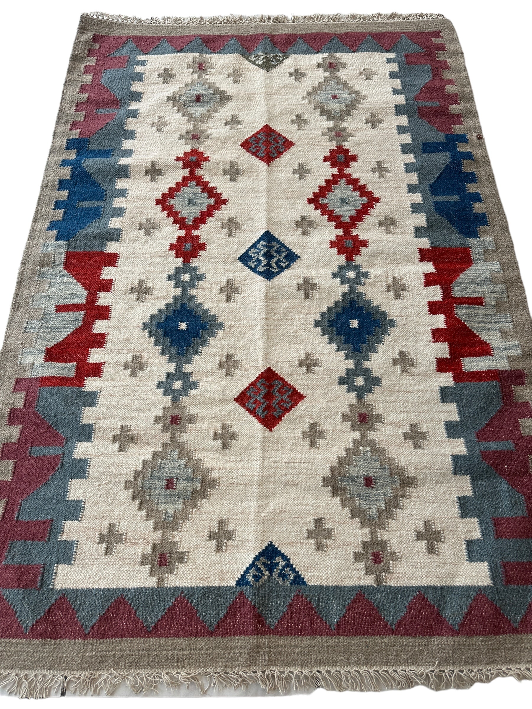 Indo-Tukish Flat-weave Geometric Kilim Rug 4’ x 6’