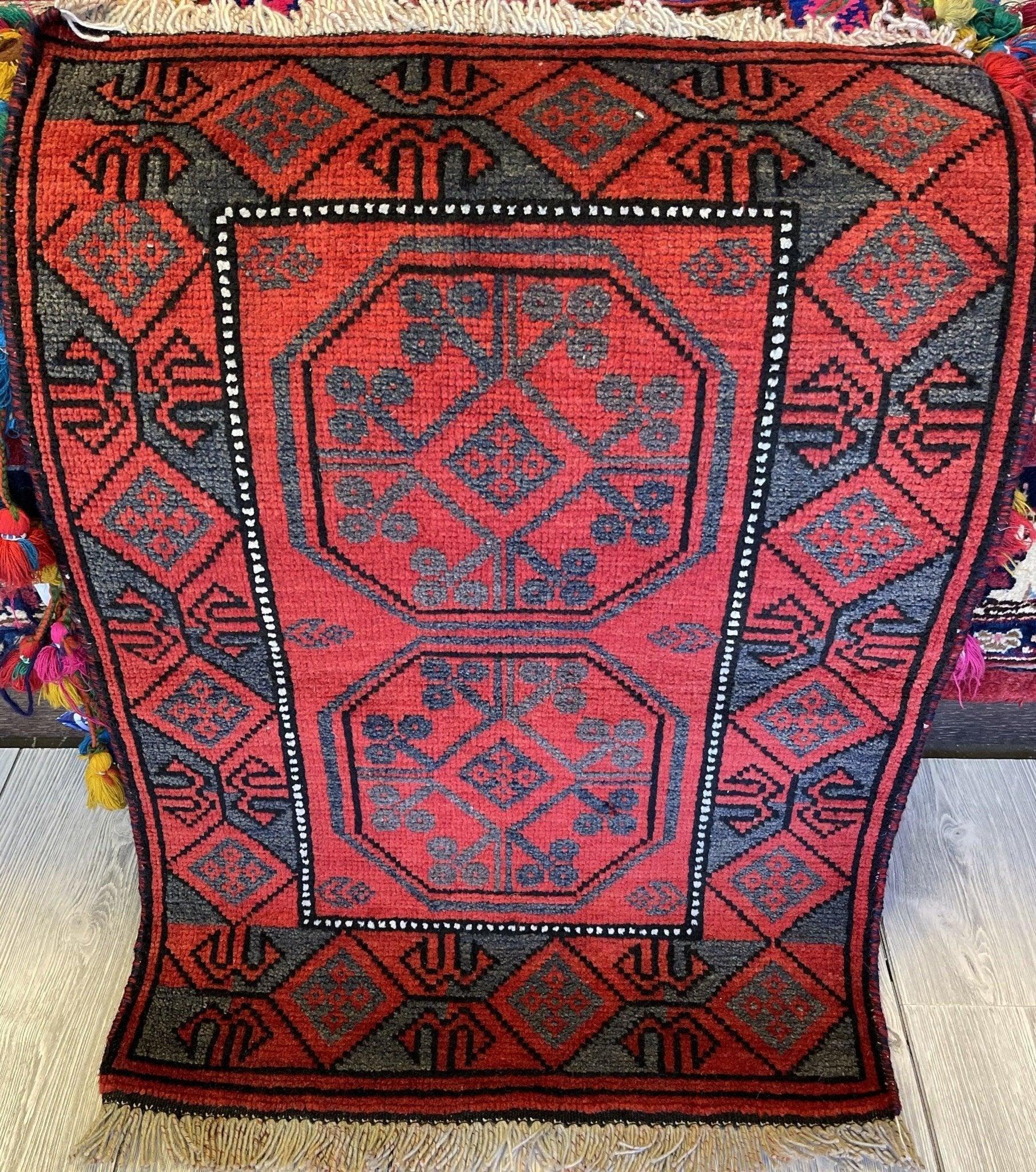 Afghani Hand Made Turkmen Wool Pile 2'6''x1'10''