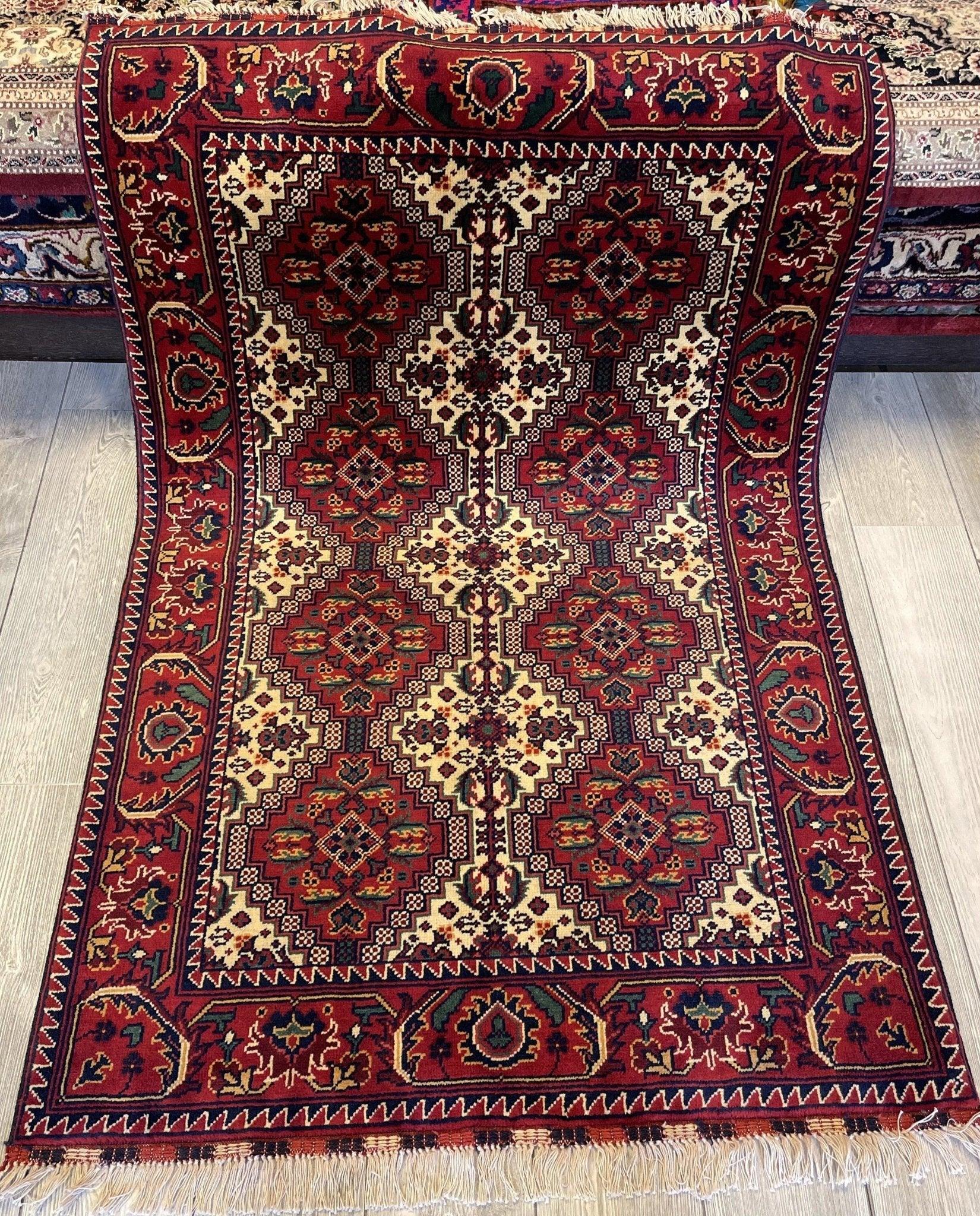 Afghani Yusuf Bayi Ghazni Wool Rug 3'5''X5’