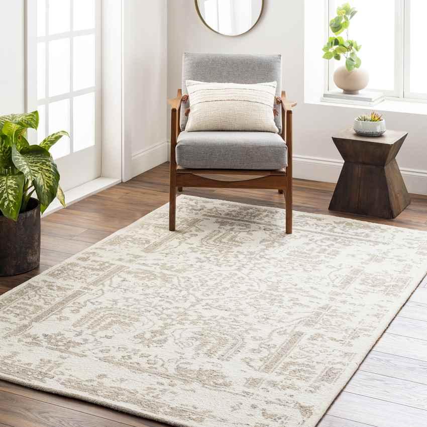 Aloa Traditional Ivory Area Rug