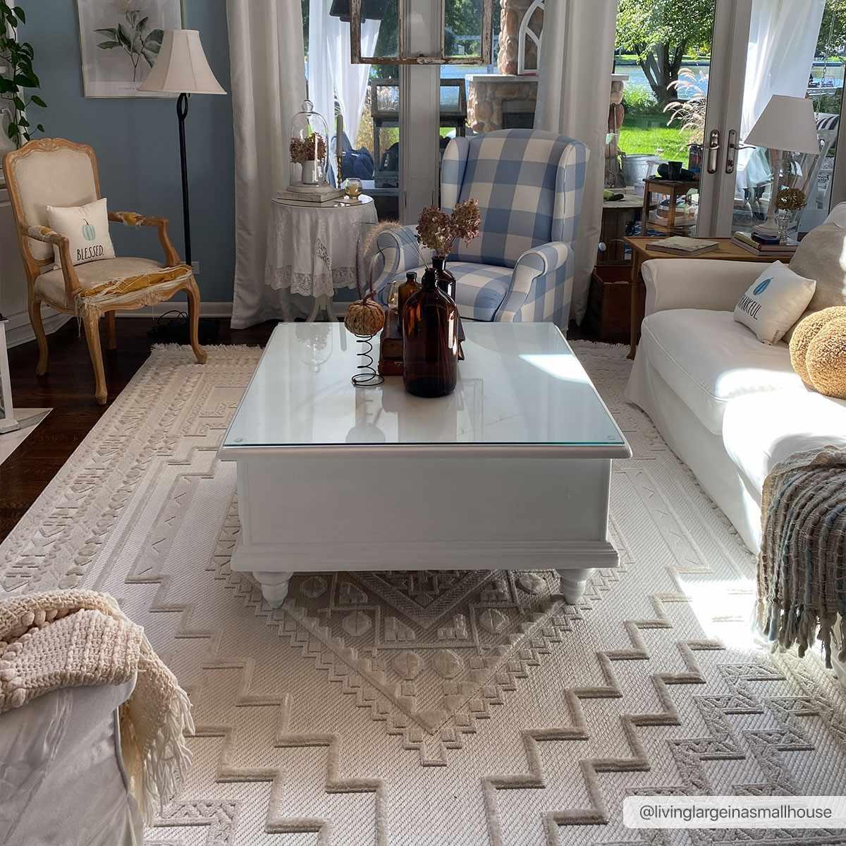 Alya White Fringe Rug