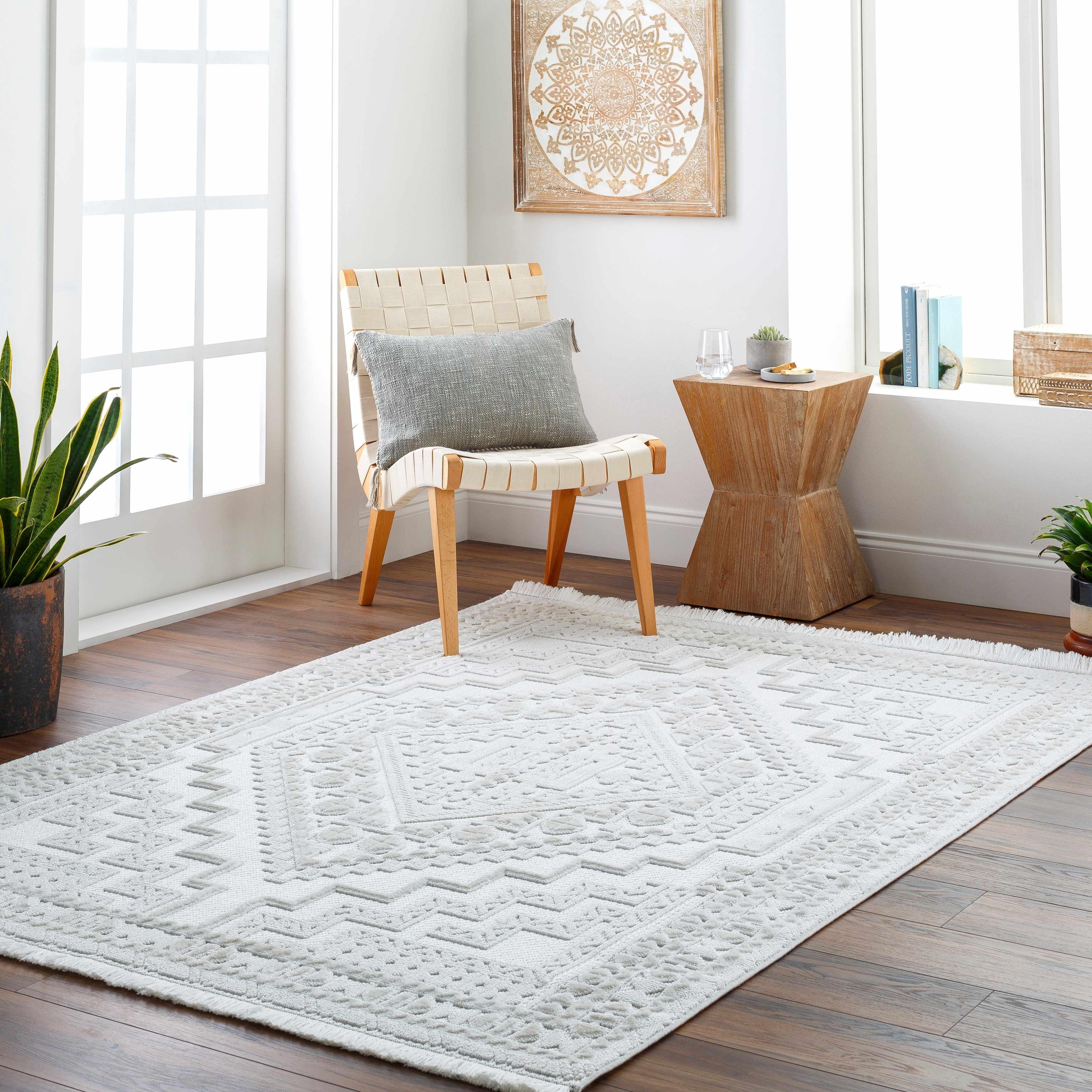 Alya White Fringe Rug