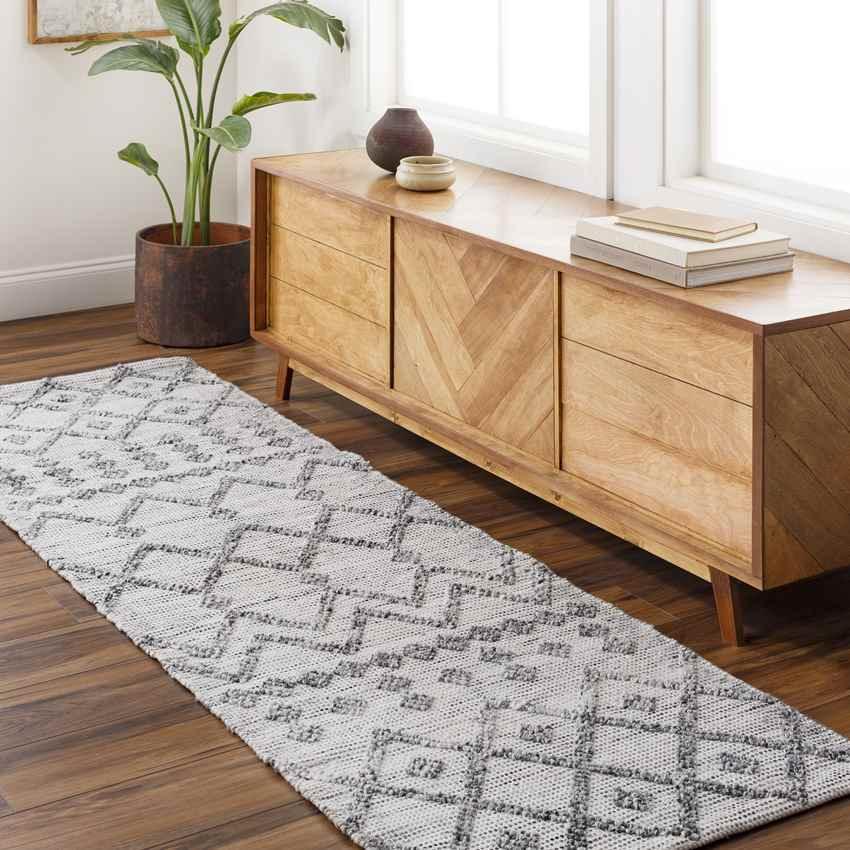 Amargeti Global Off-White/Slate Gray Area Rug