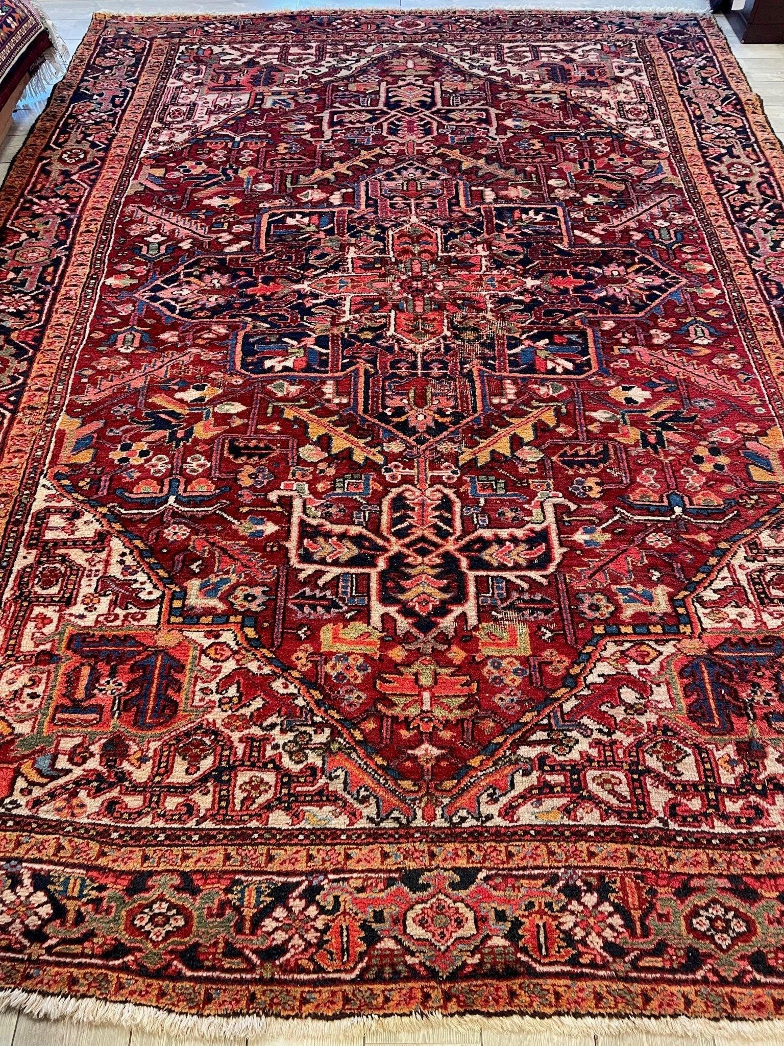 Antique Hand Knotted Wool Persian Heriz Rug 8x11 Ft