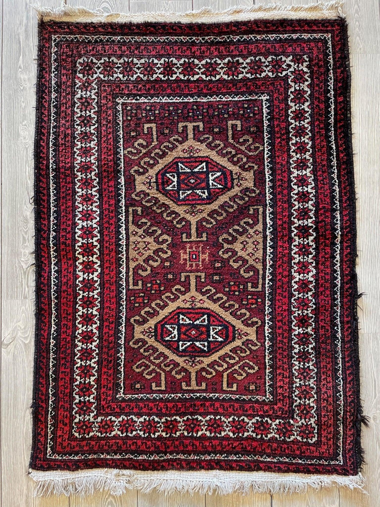 Antique Persian Handmade Baluch Rug 34''x48''