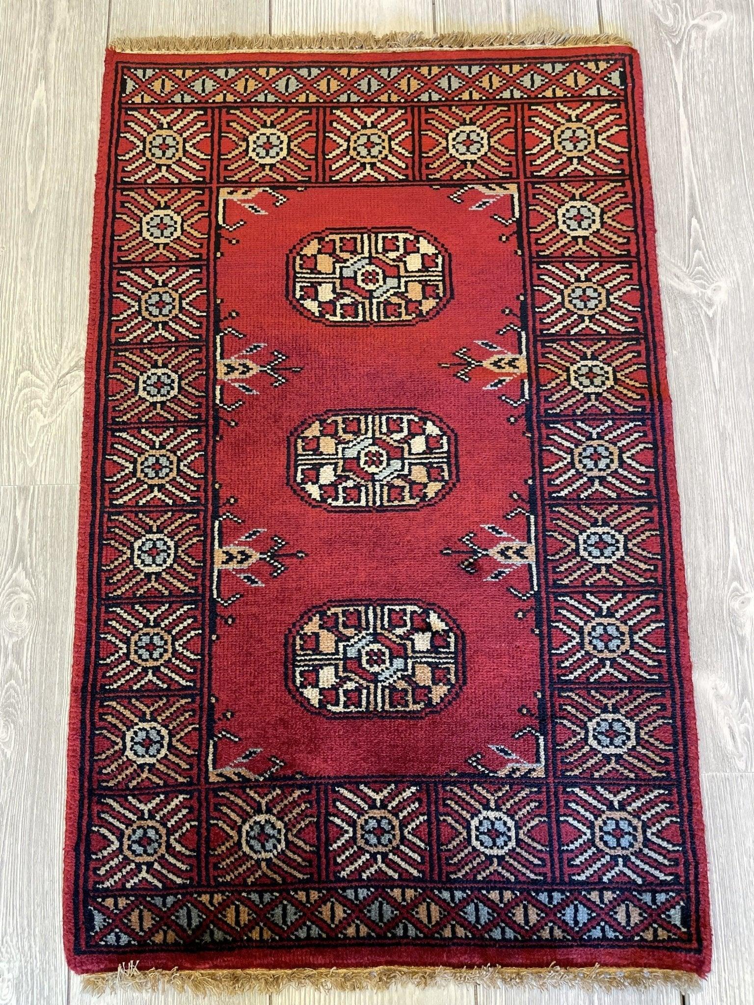 Beautiful Turkoman Bokhara Felpah Area Rug 2x3 Ft