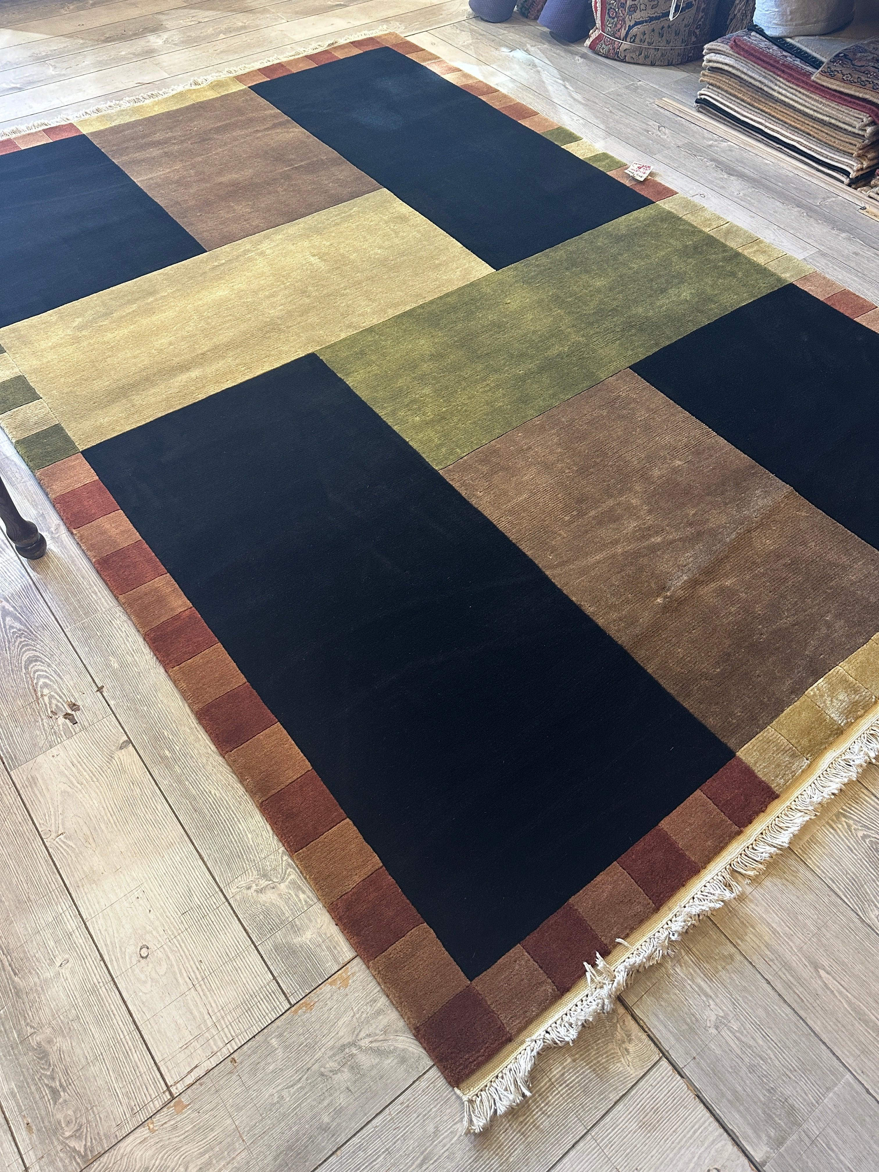 Beautifull Hand Knotted Abstract Area Rug 6’ x 9’