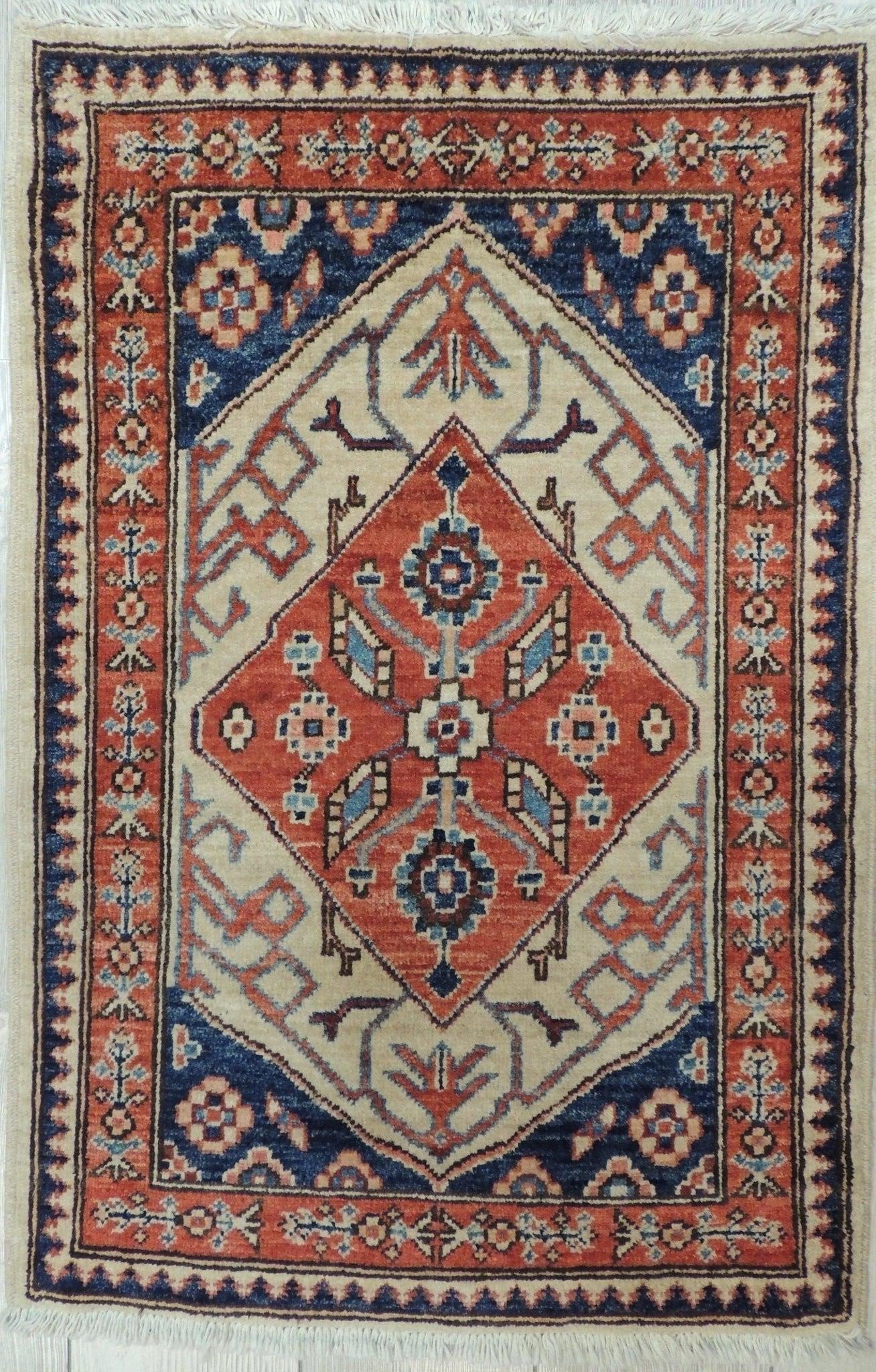 Beautifull Hand Knotted Small Display/mat Rug 24''X38''