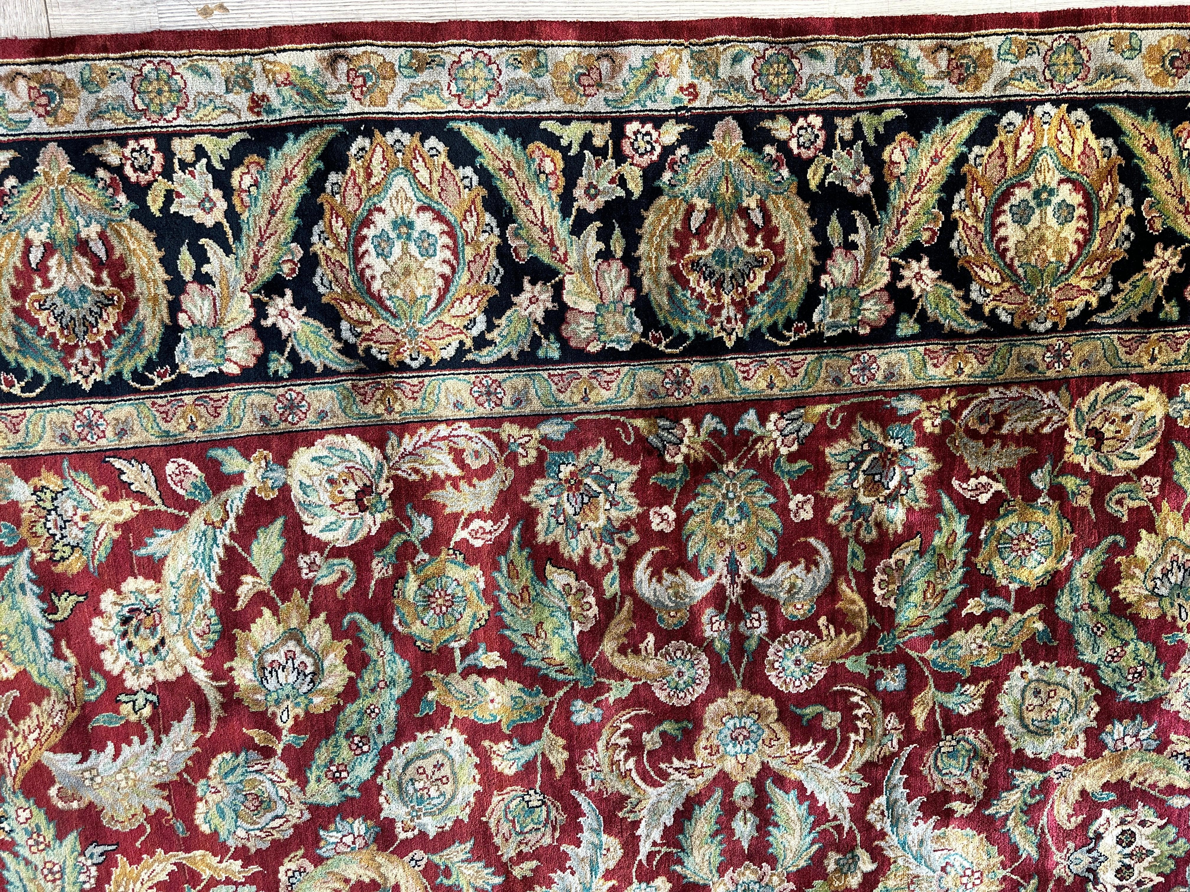 Beautifull Handmade Agra Area Rug 7’8” x 9’6”