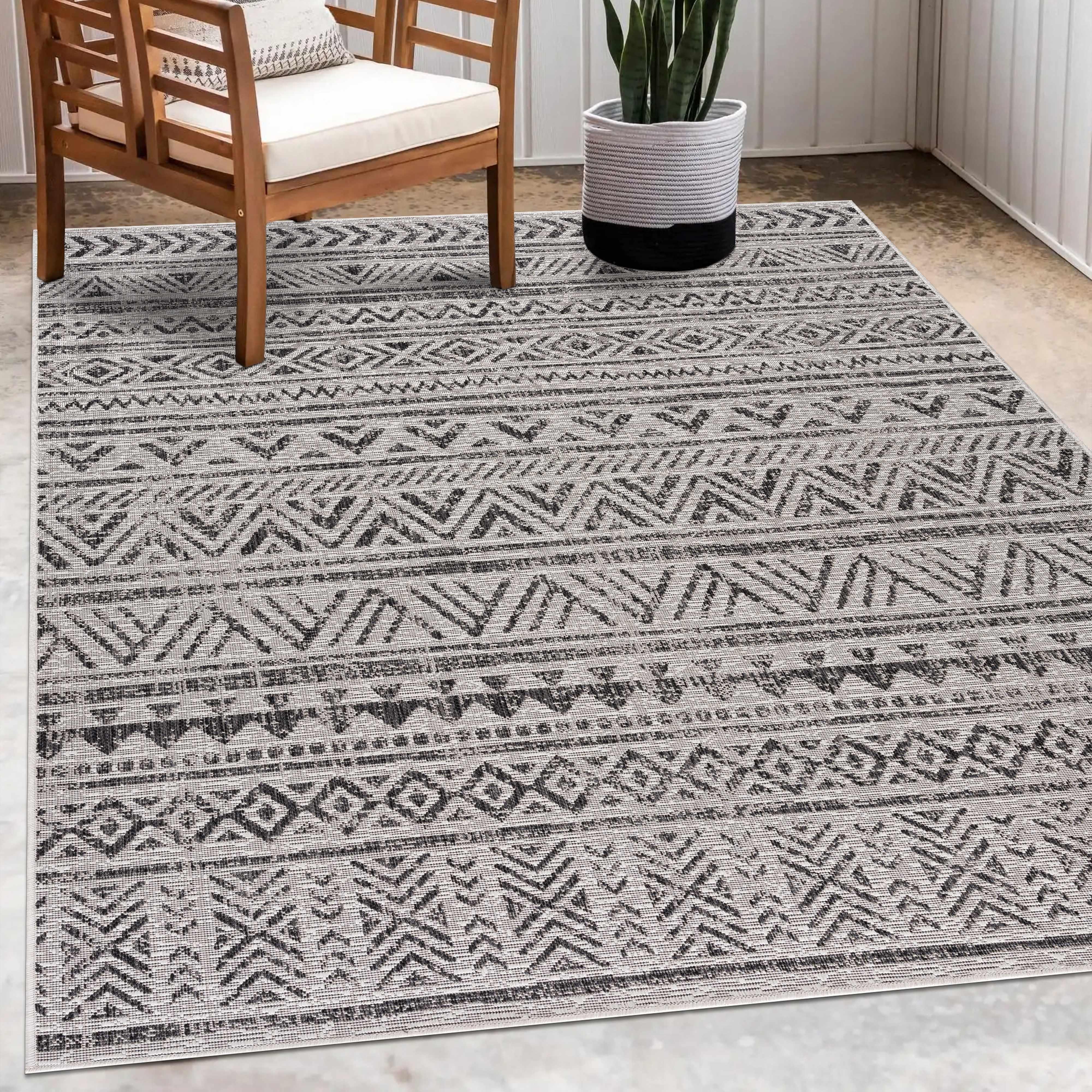 Catrine Area Rug