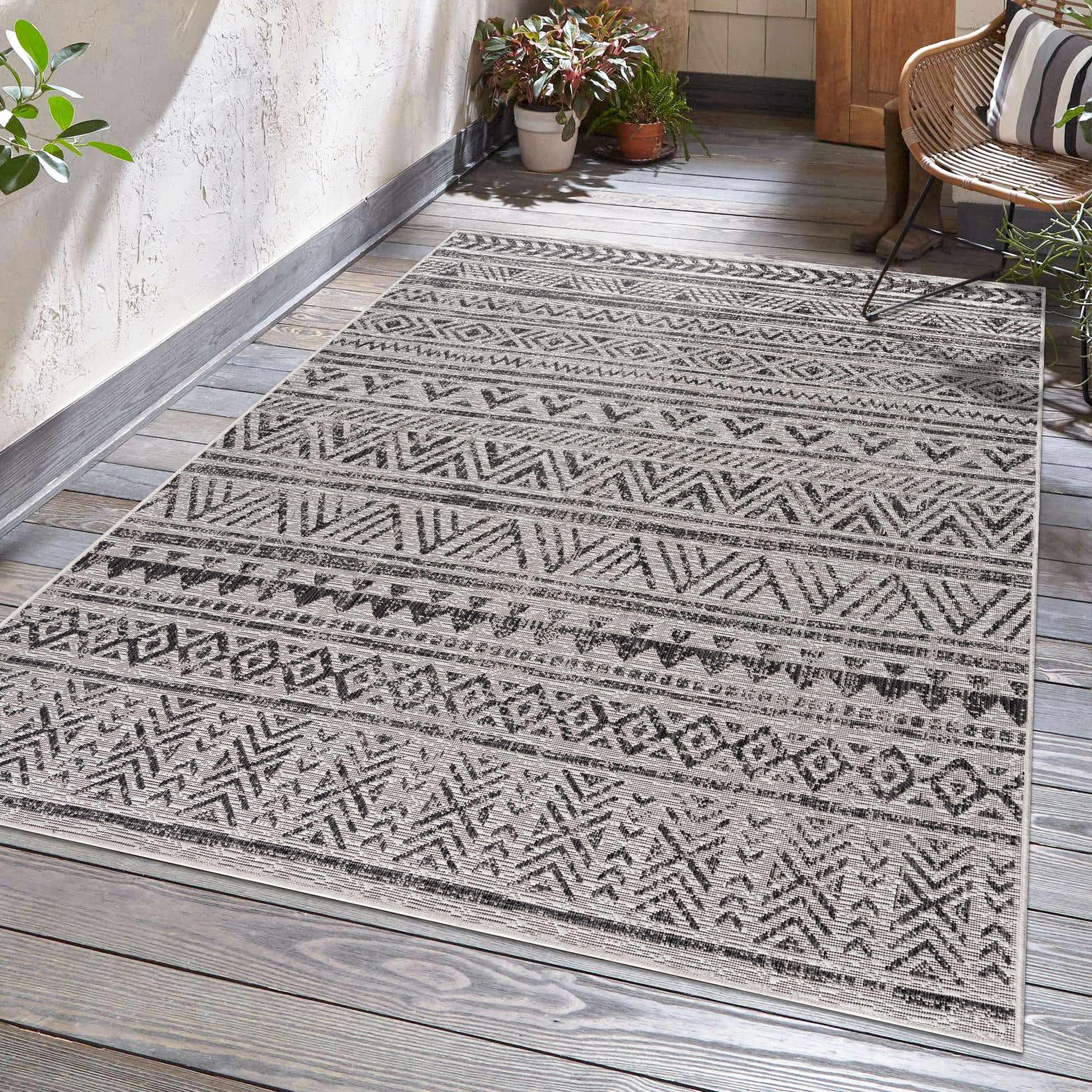 Catrine Area Rug