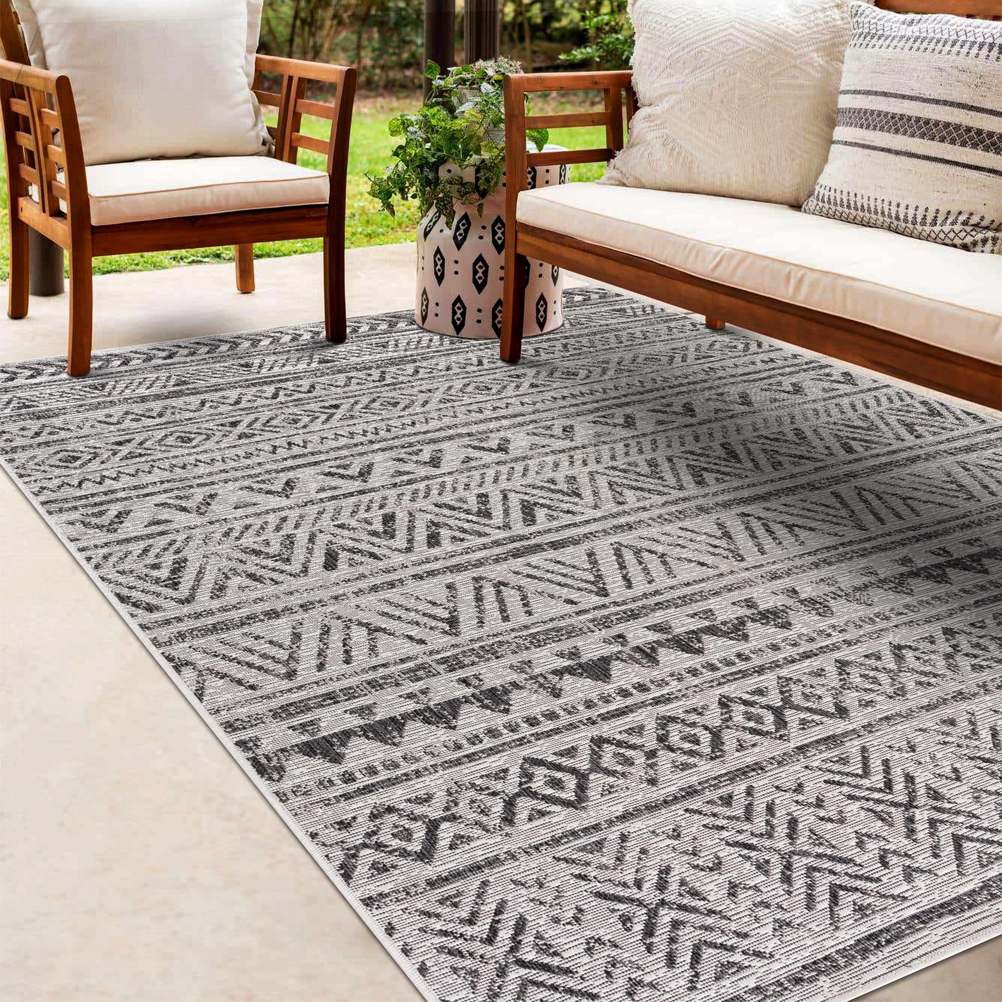 Catrine Area Rug