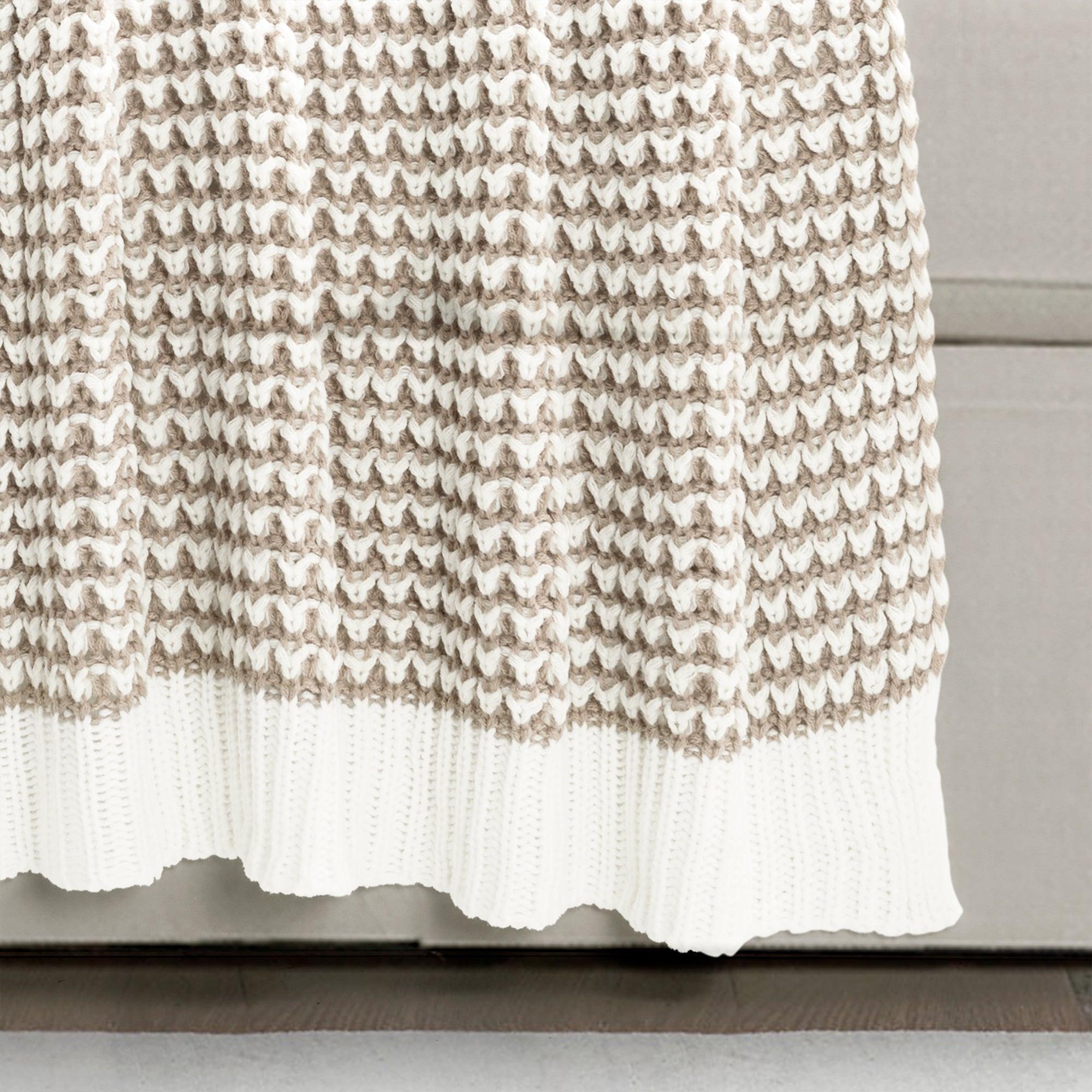 Chic And Soft Knitted Throw