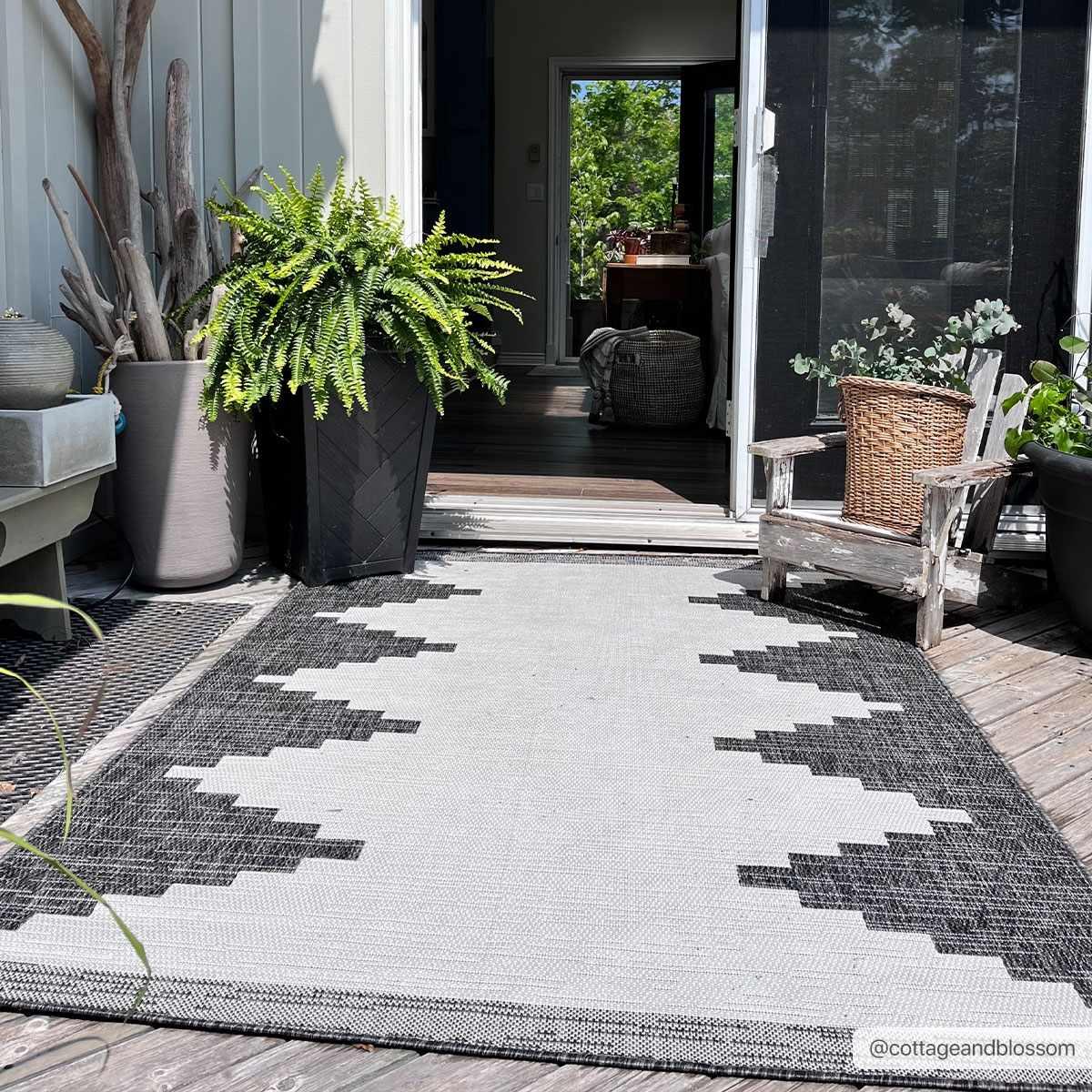 Djugun Outdoor Rug