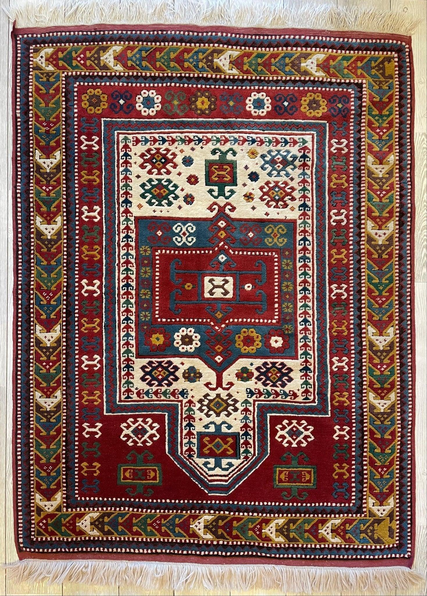 Exquisite Handmade Oriental Caucasian Rug 5'7''x4'3''