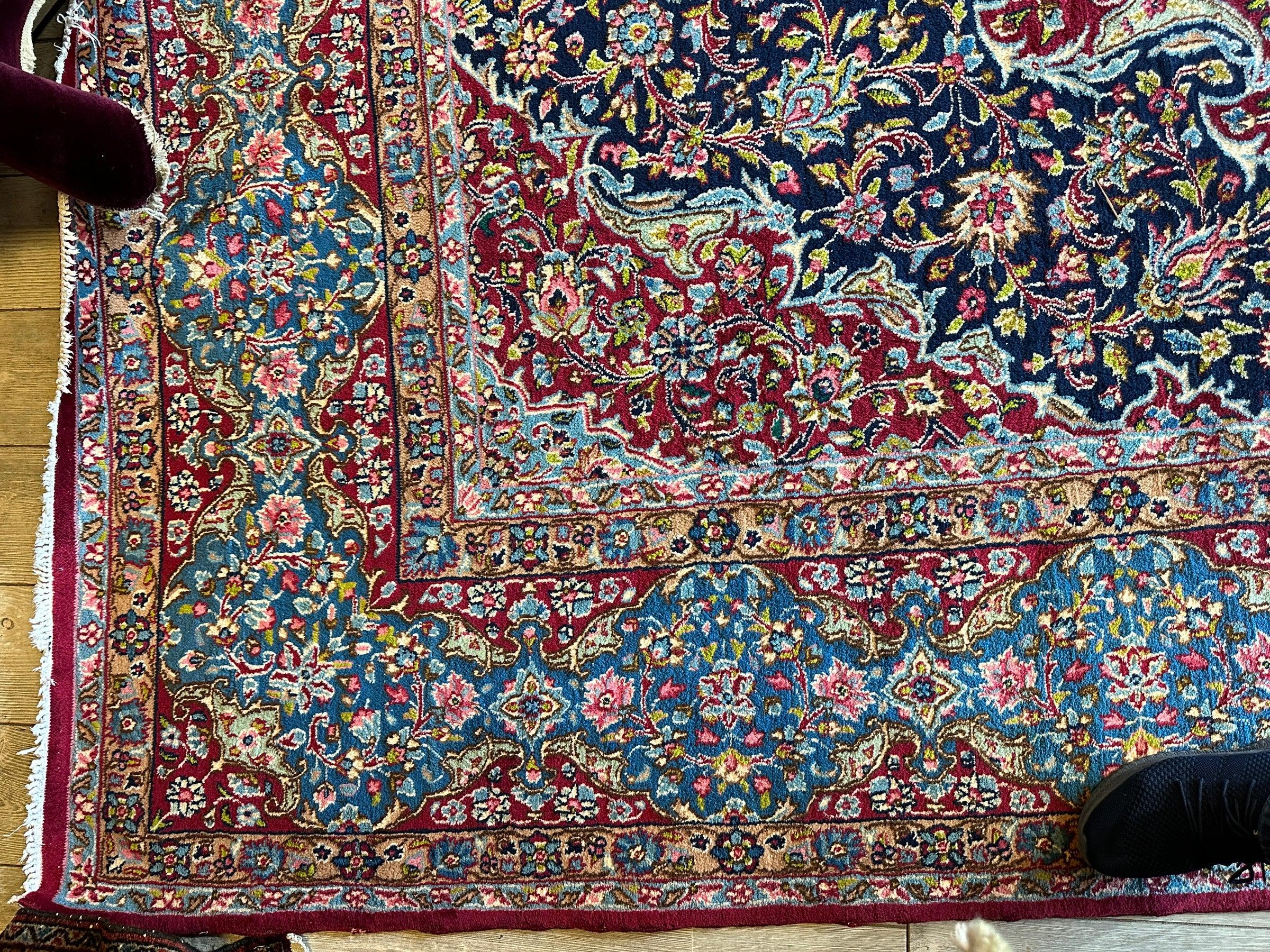 Exquisite Persian Vintage Medalian Rug 10 x 13