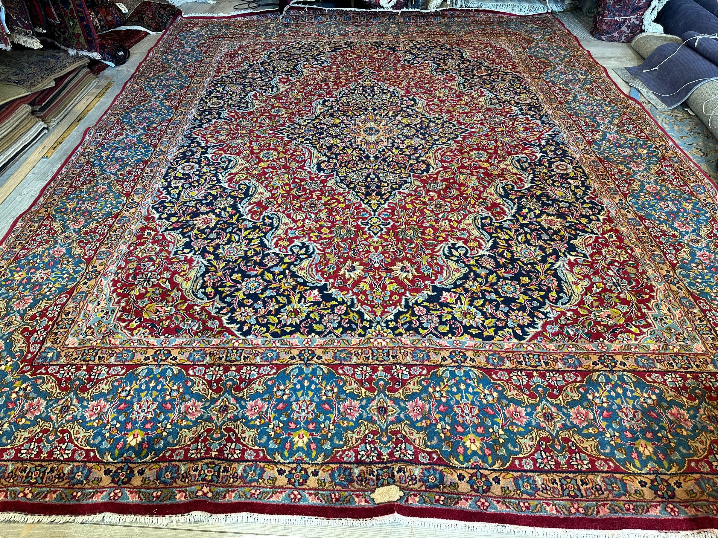 Exquisite Persian Vintage Medalian Rug 10 x 13