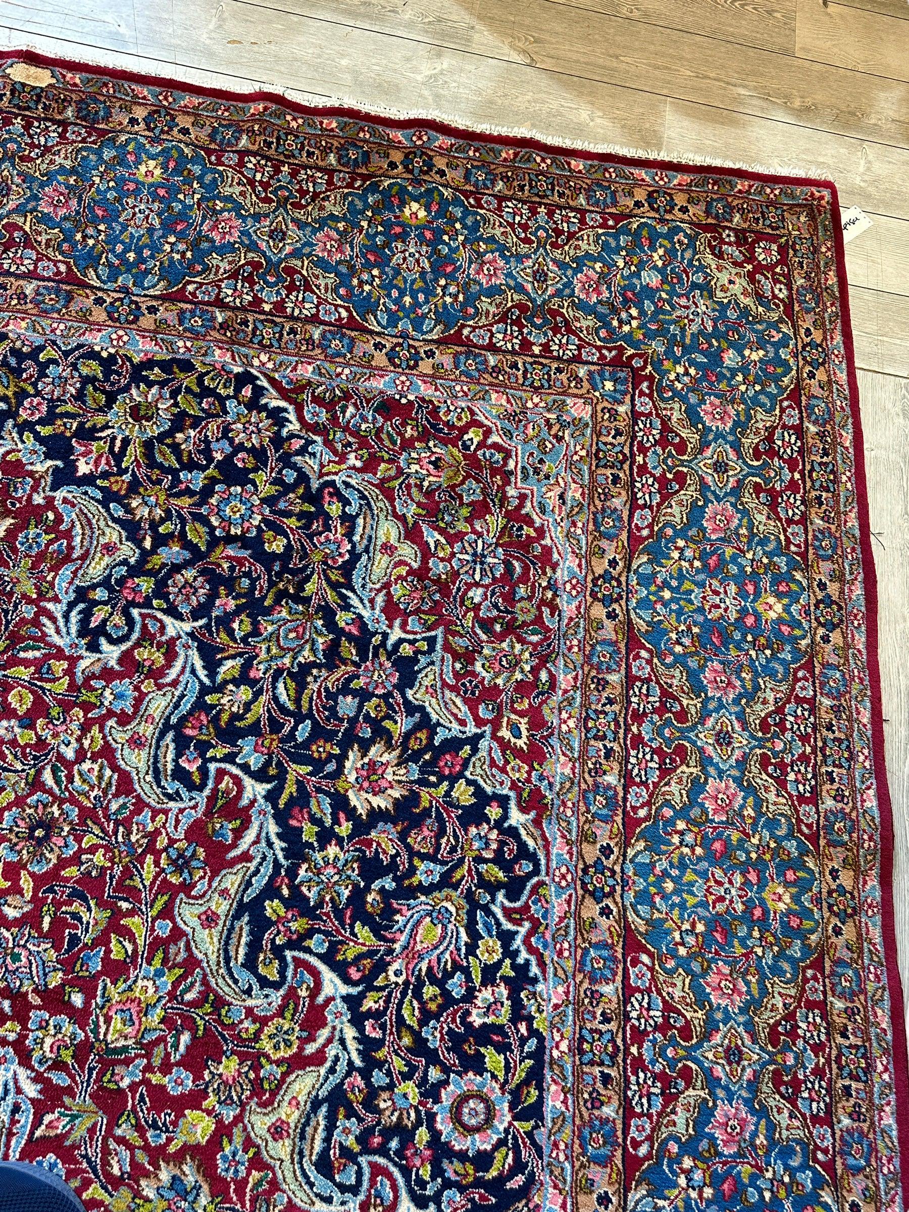 Exquisite Persian Vintage Medalian Rug 10 x 13