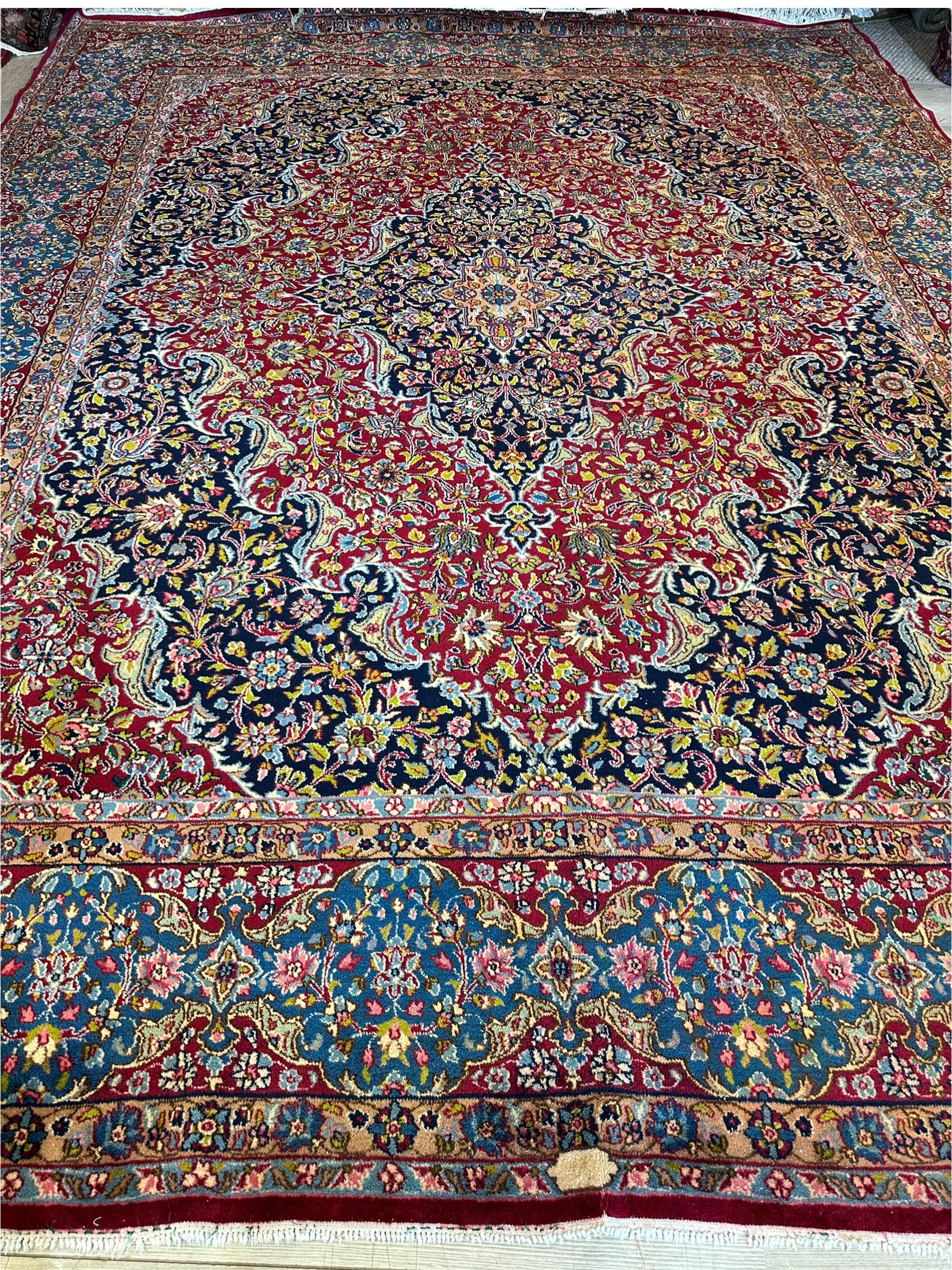 Exquisite Persian Vintage Medalian Rug 10 x 13