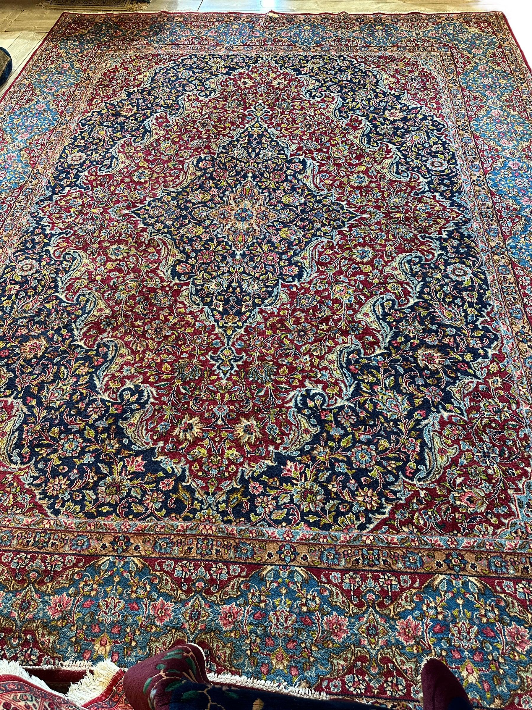 Exquisite Persian Vintage Medalian Rug 10 x 13