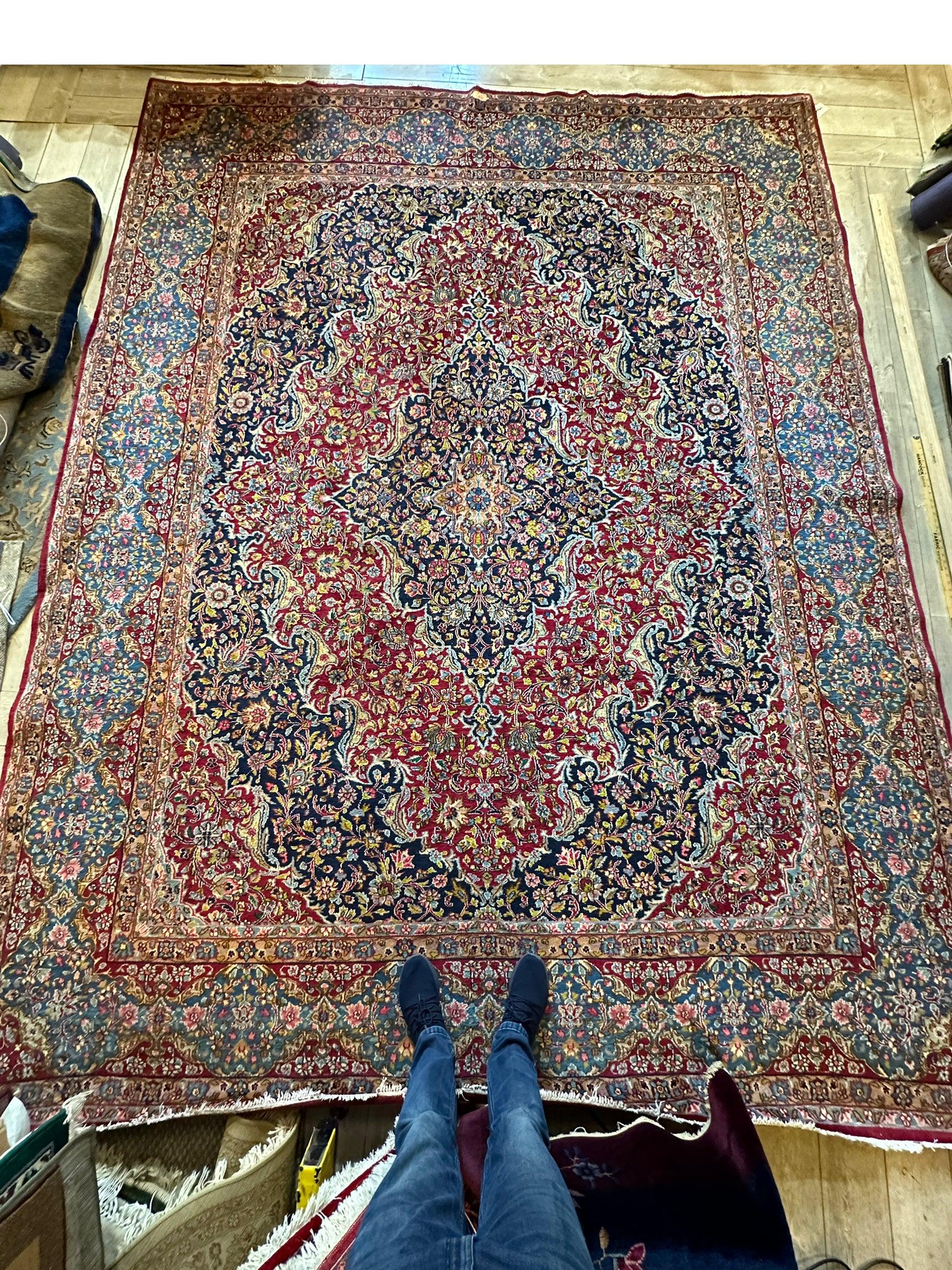 Exquisite Persian Vintage Medalian Rug 10 x 13