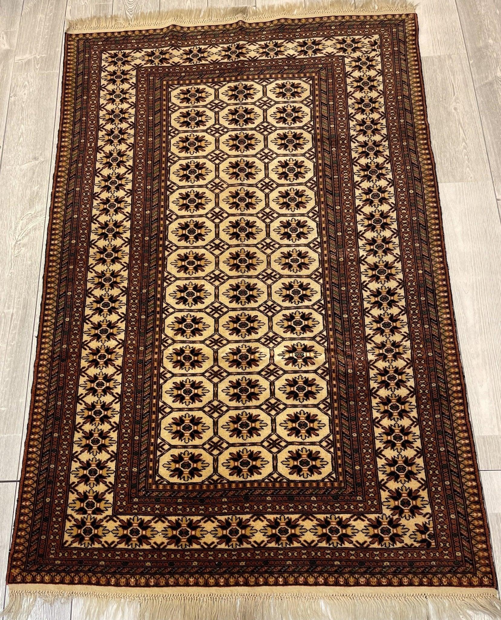 Exquisite Turkoman Area Rug 4x6 Ft