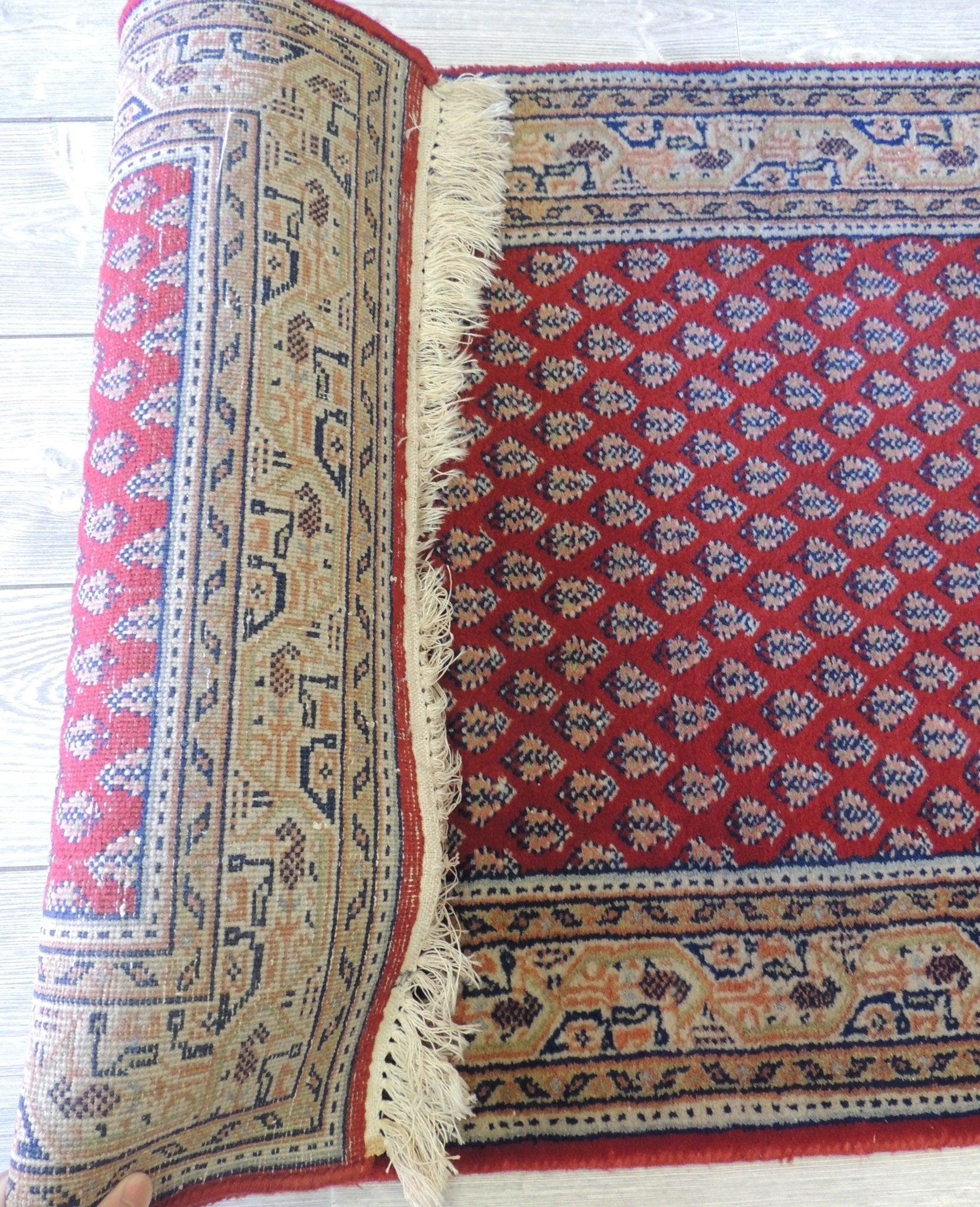 Exquisite Vintage Hand-Knotted Indo-MIR Rug 30''x54''