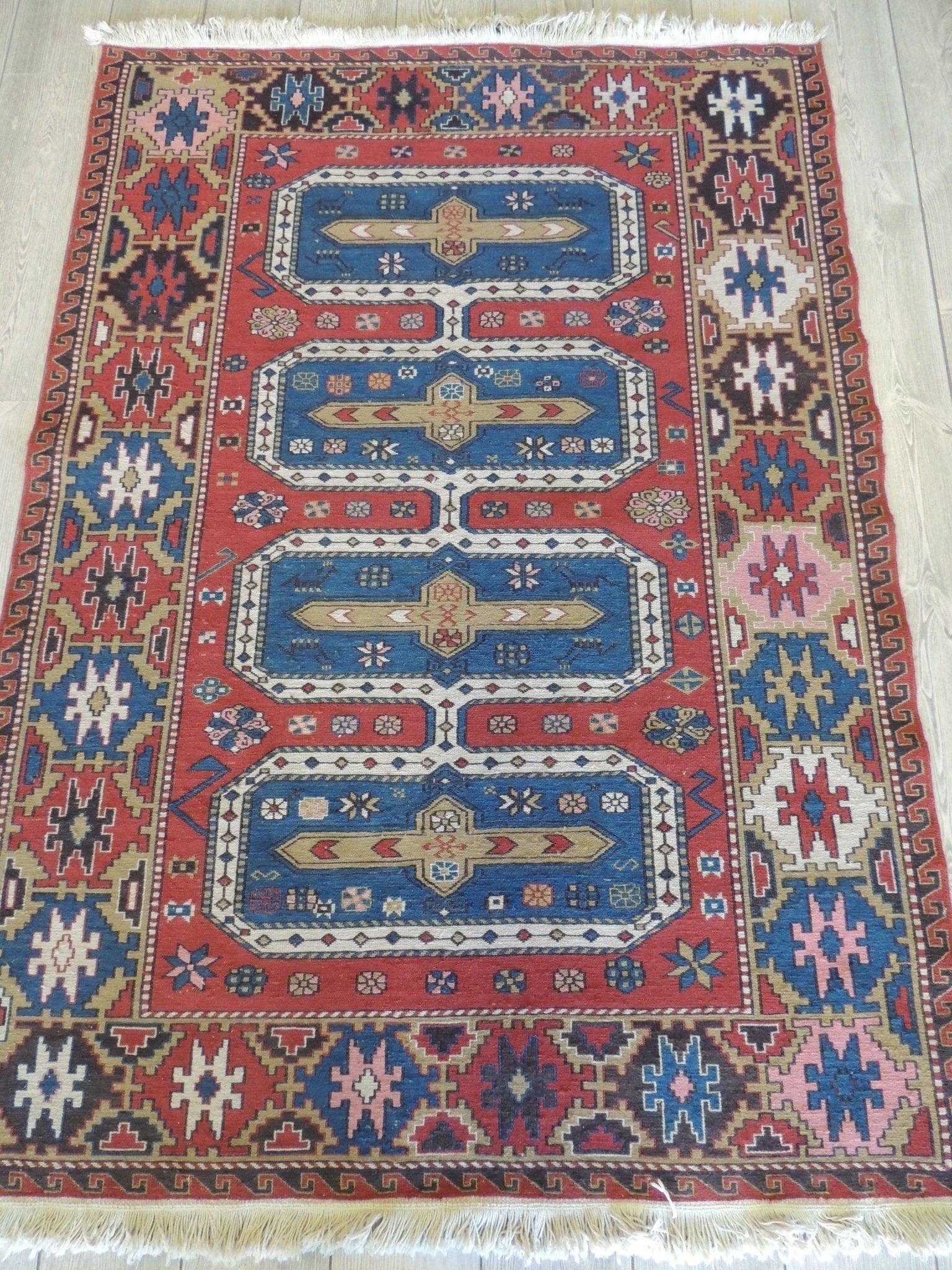 Exquisite Vintage Hand Knotted Soumak Area Rug 6x4 Ft